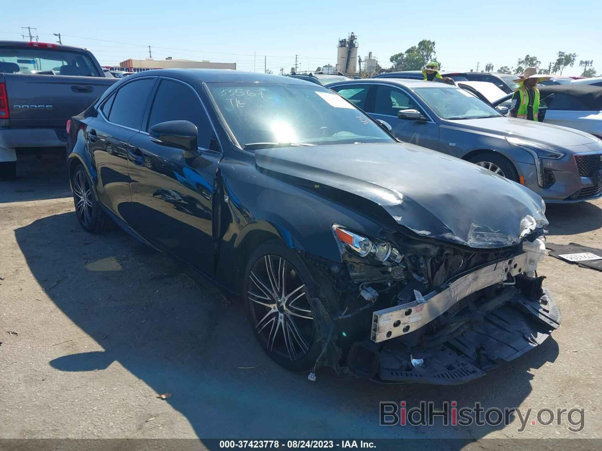 Photo JTHBA1D2XG5003393 - LEXUS IS 200T 2016