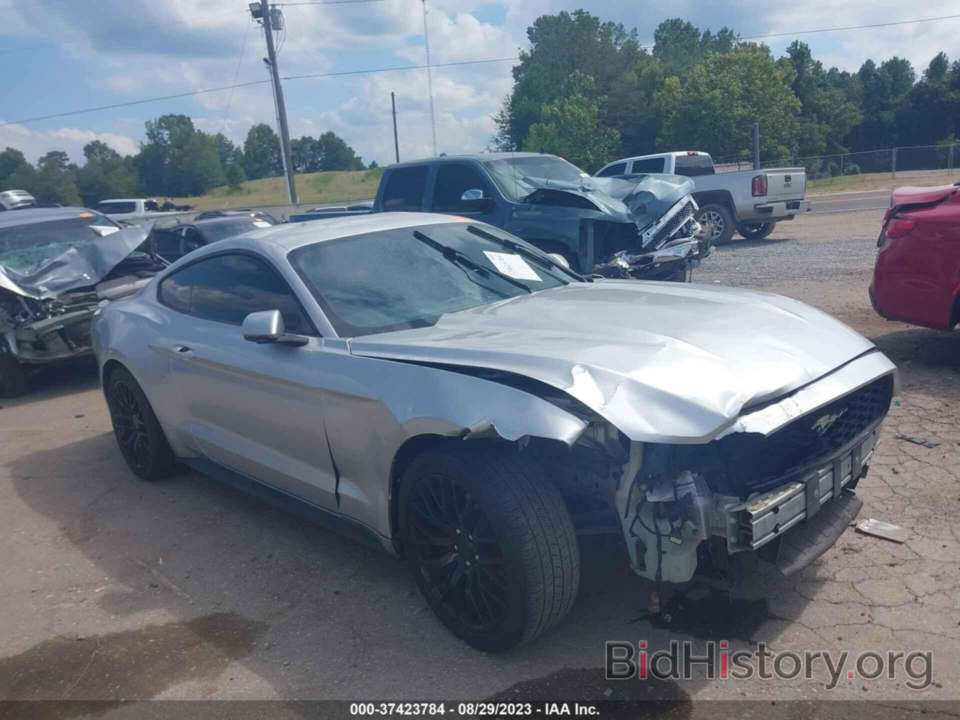 Photo 1FA6P8TH0F5385003 - FORD MUSTANG 2015
