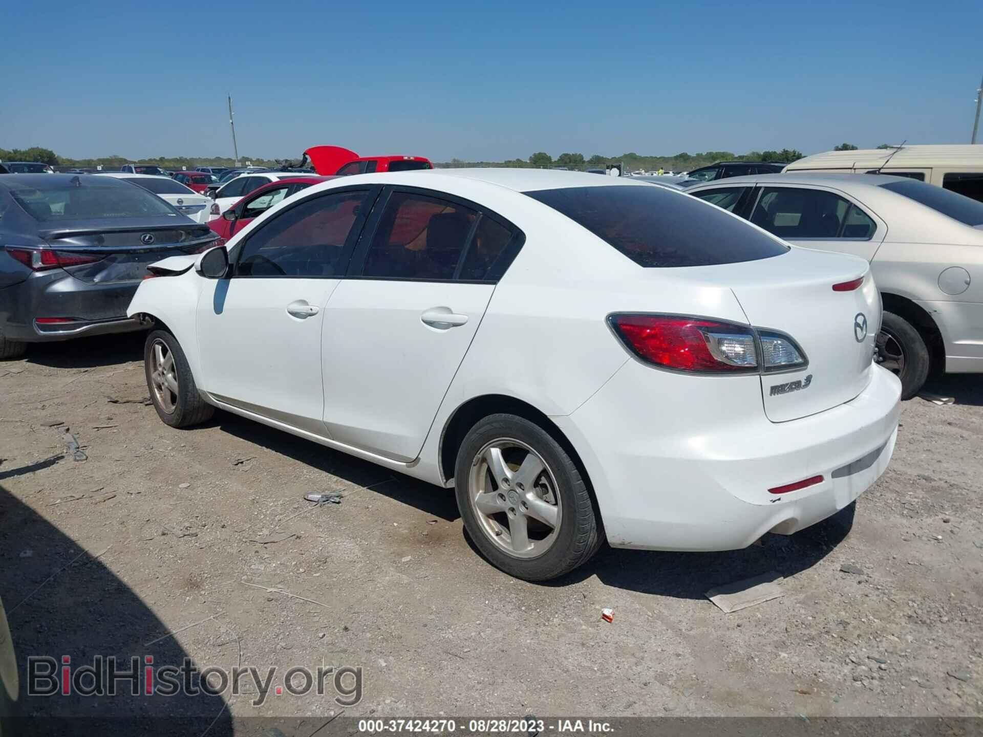 2013 MAZDA MAZDA3 - VIN: JM1BL1TFXD1846853 - Фото 3