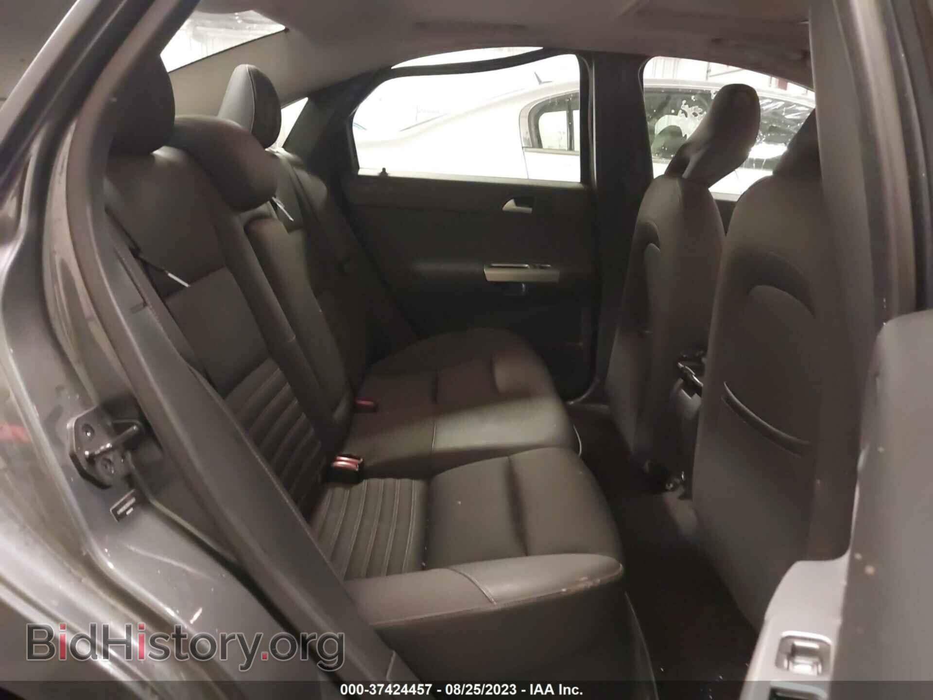 2009 VOLVO S40 - VIN: YV1MS382292452403 - Фото 8