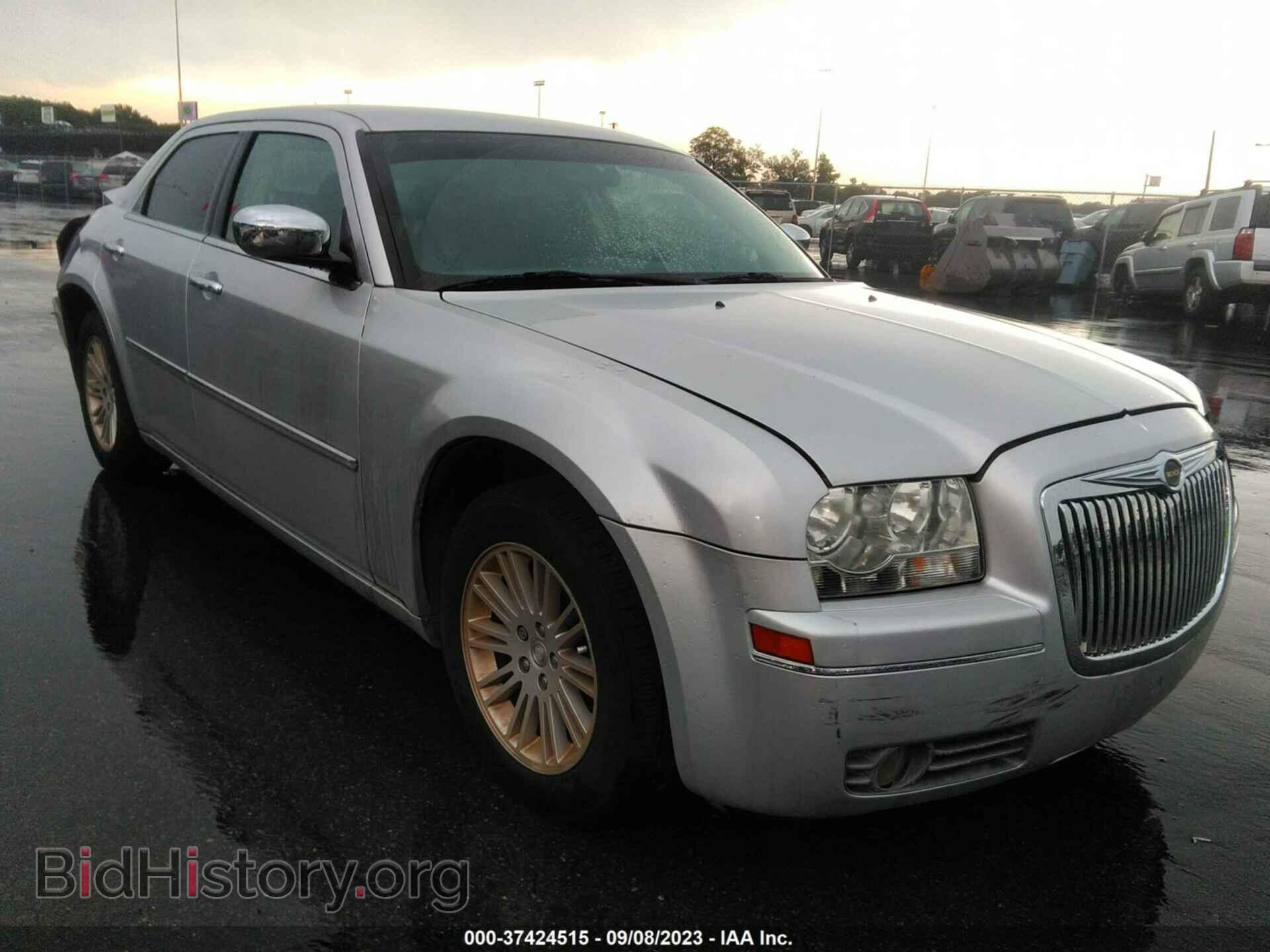 Photo 2C3CA4CD5AH158142 - CHRYSLER 300 2010