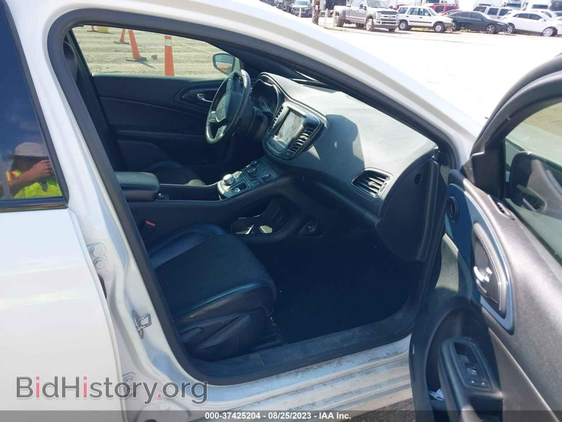 2015 CHRYSLER 200 - VIN: 1C3CCCBB2FN550658 - Фото 5