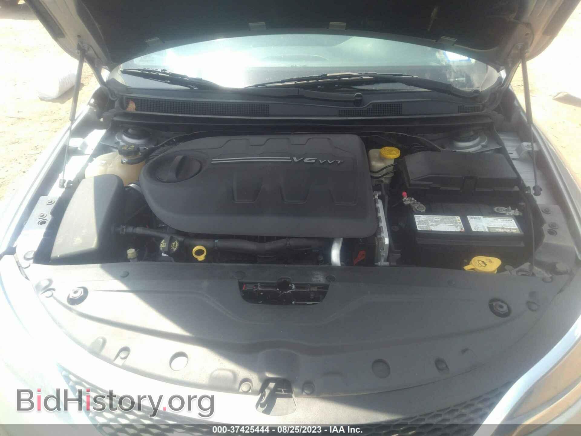 2015 CHRYSLER 200 - VIN: 1C3CCCCG3FN501379 - Фото 10