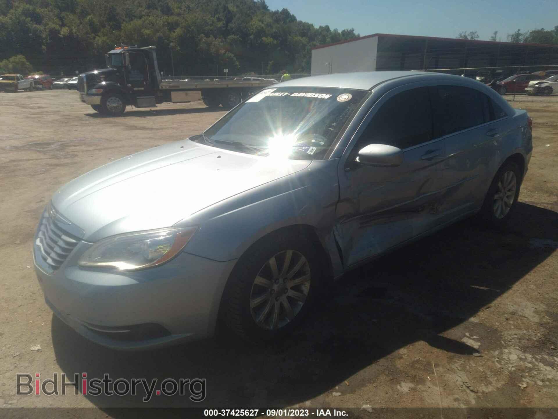 2013 CHRYSLER 200 - VIN: 1C3CCBBB9DN721736 - Photo 2