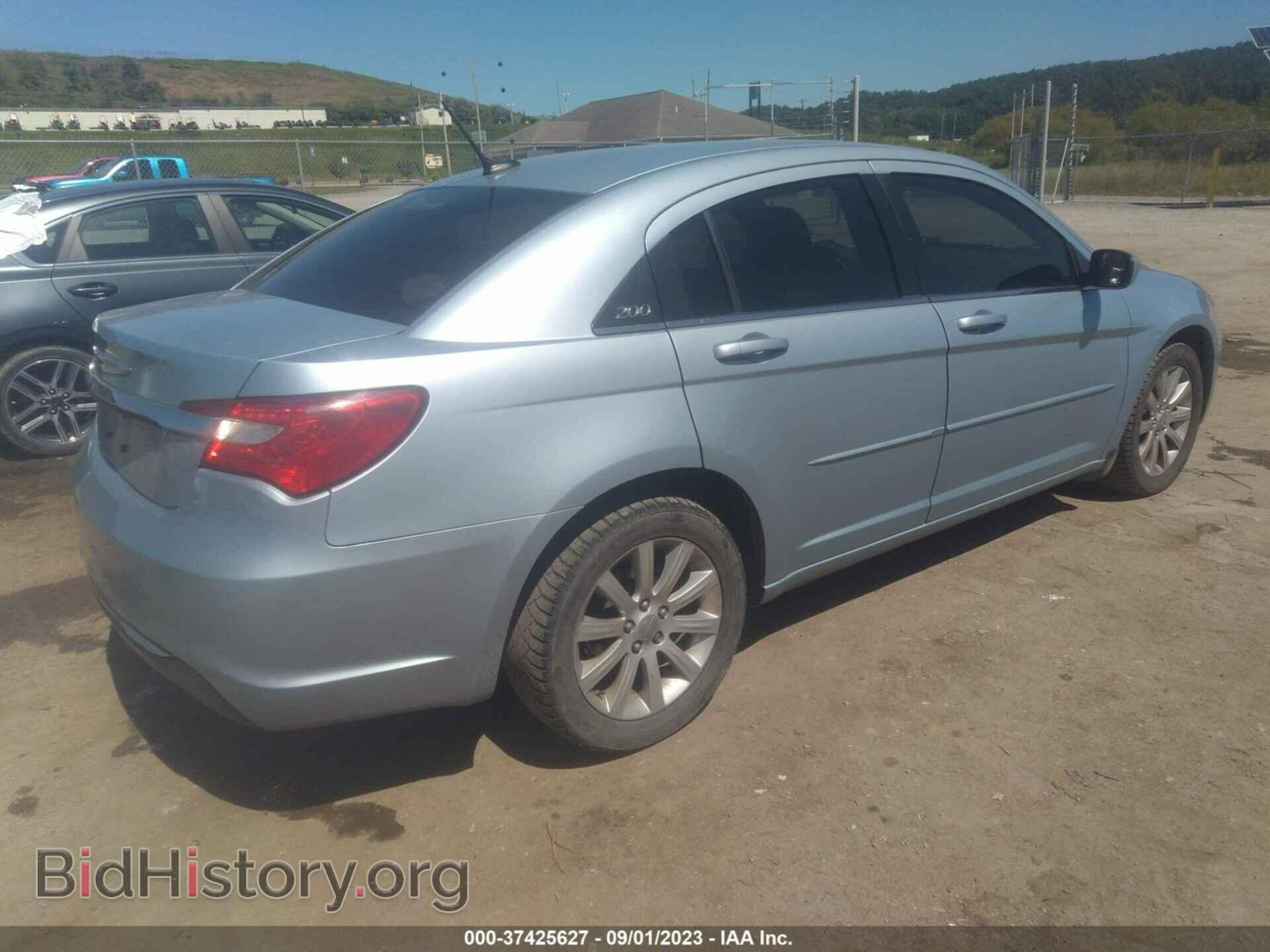 2013 CHRYSLER 200 - VIN: 1C3CCBBB9DN721736 - Photo 4