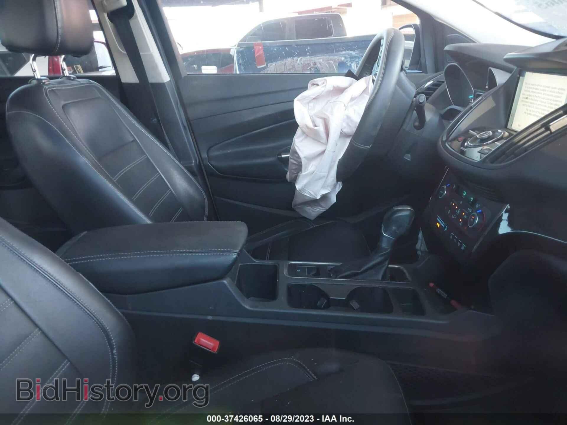 2017 FORD ESCAPE - VIN: 1FMCU0J97HUE48198 - Фото 5