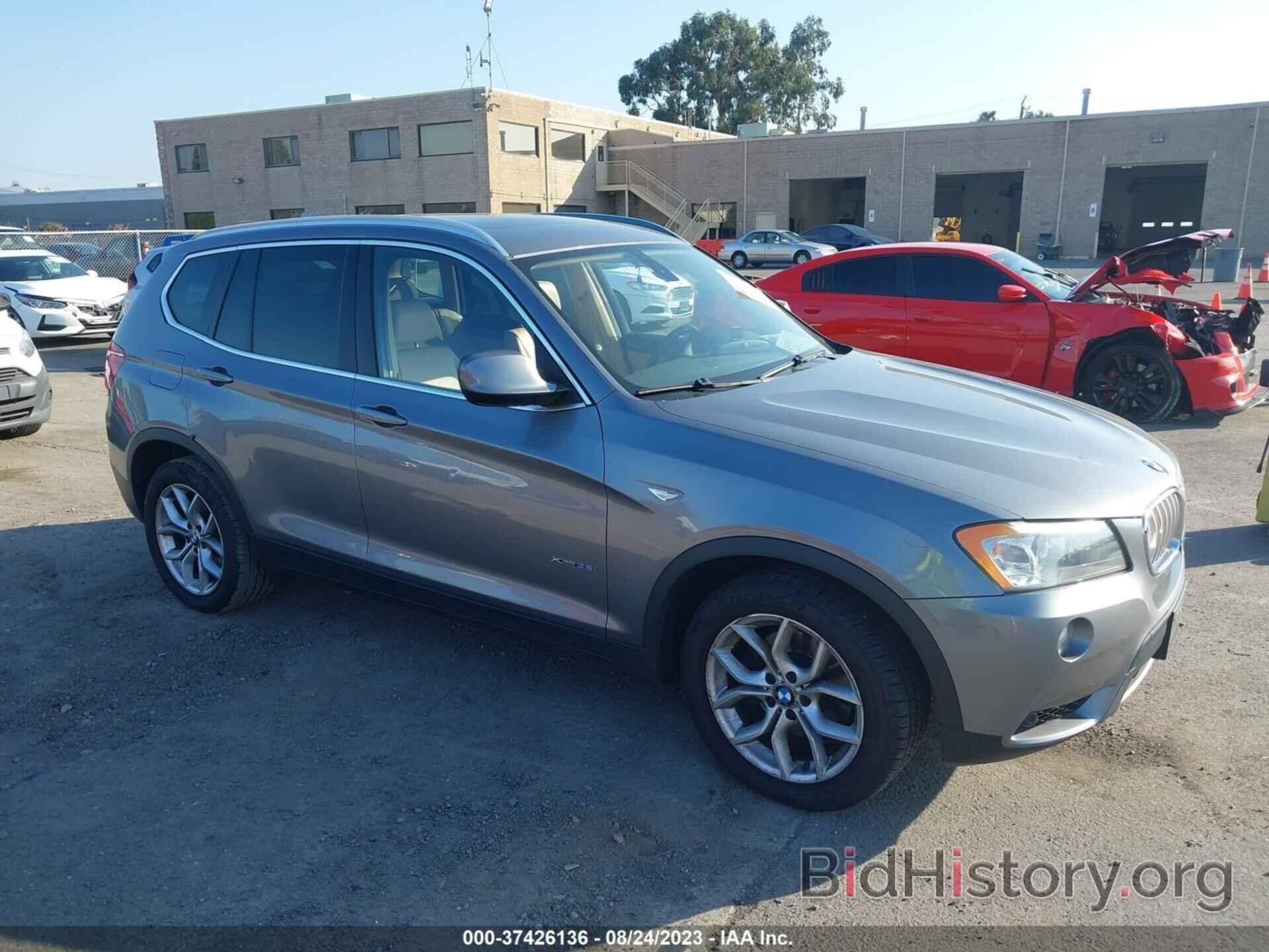 Photo 5UXWX7C56BL732123 - BMW X3 2011