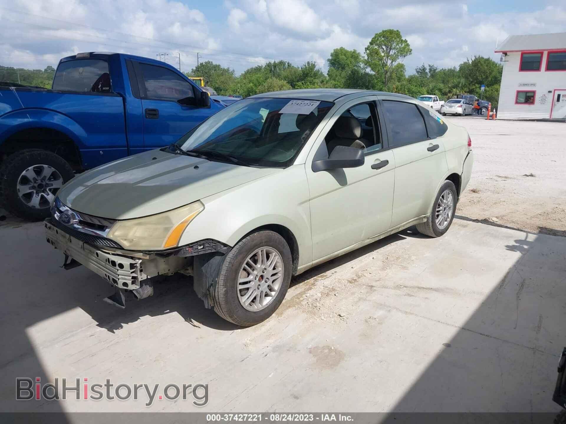 2010 FORD FOCUS - VIN: 1FAHP3EN6AW255583 - Фото 2
