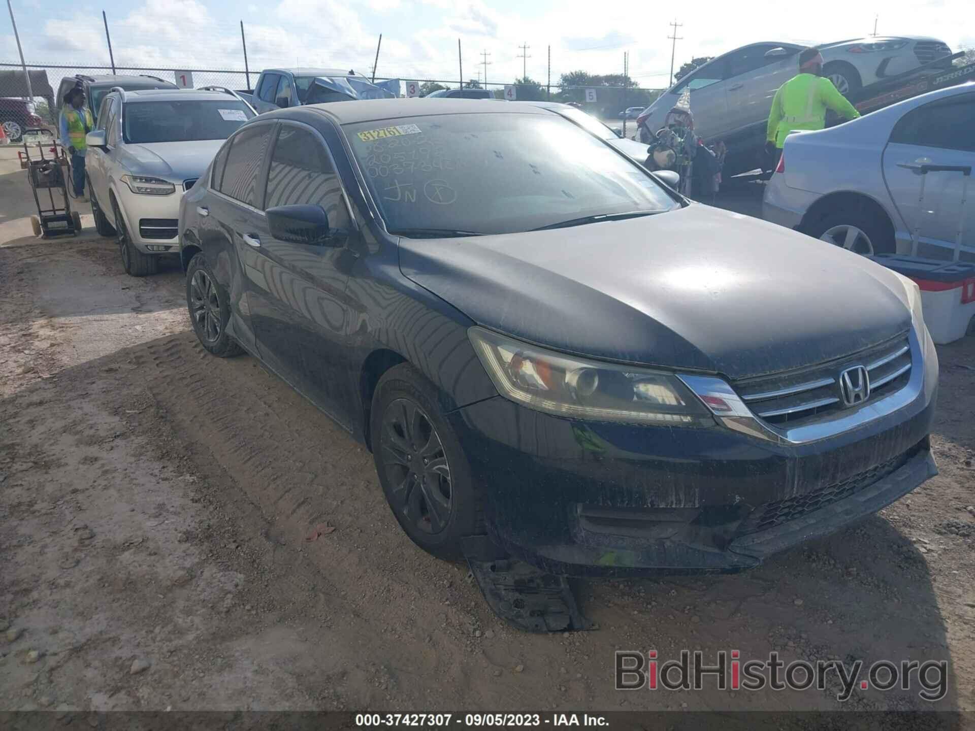 Photo 1HGCR2F30FA205192 - HONDA ACCORD SEDAN 2015