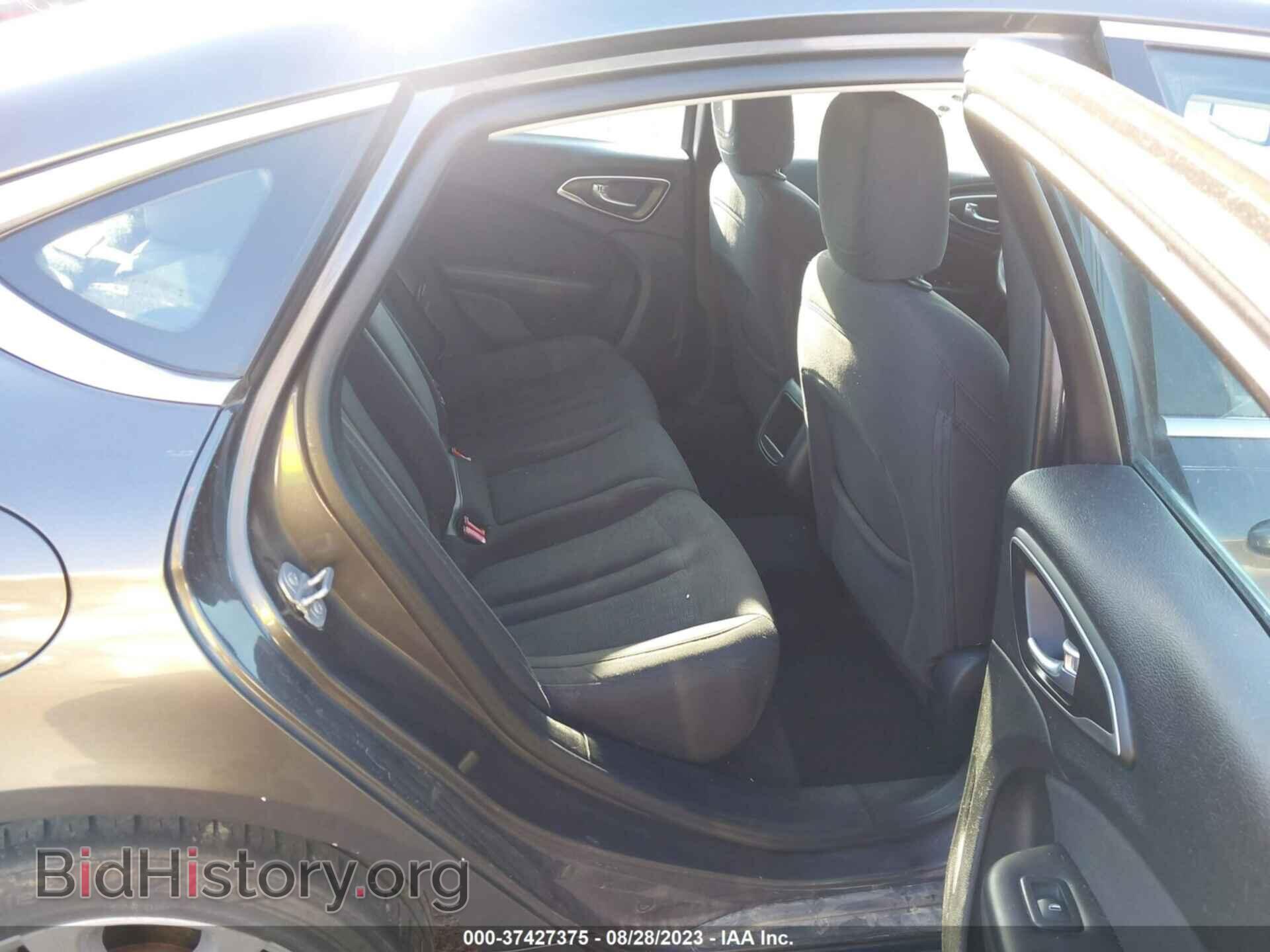 2015 CHRYSLER 200 - VIN: 1C3CCCAB3FN593830 - Фото 8