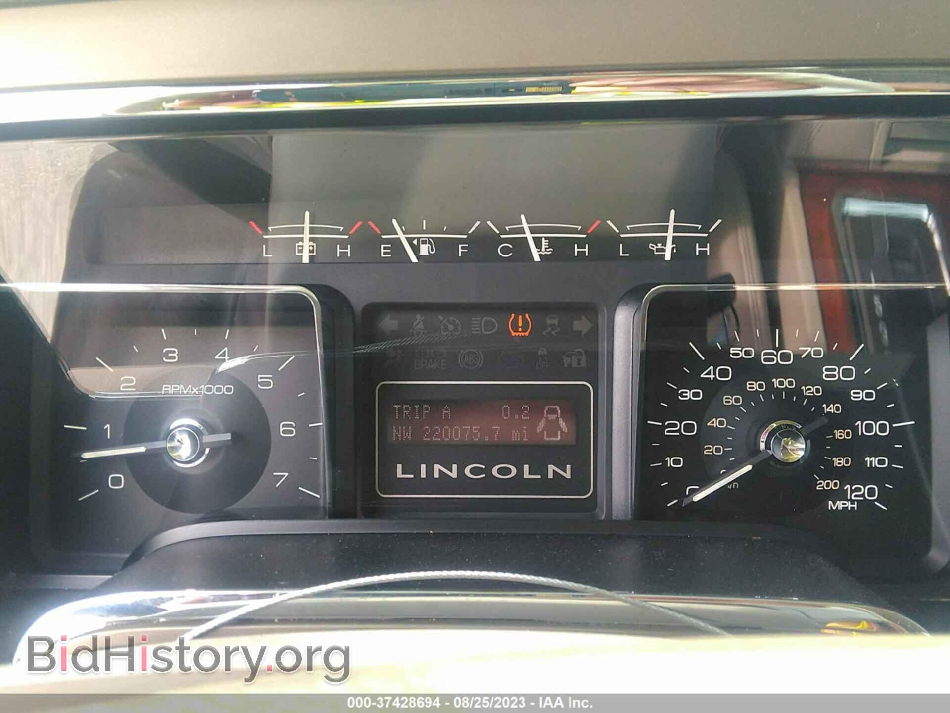 2012 LINCOLN NAVIGATOR - VIN: 5LMJJ2J51CEL03716 - Фото 7