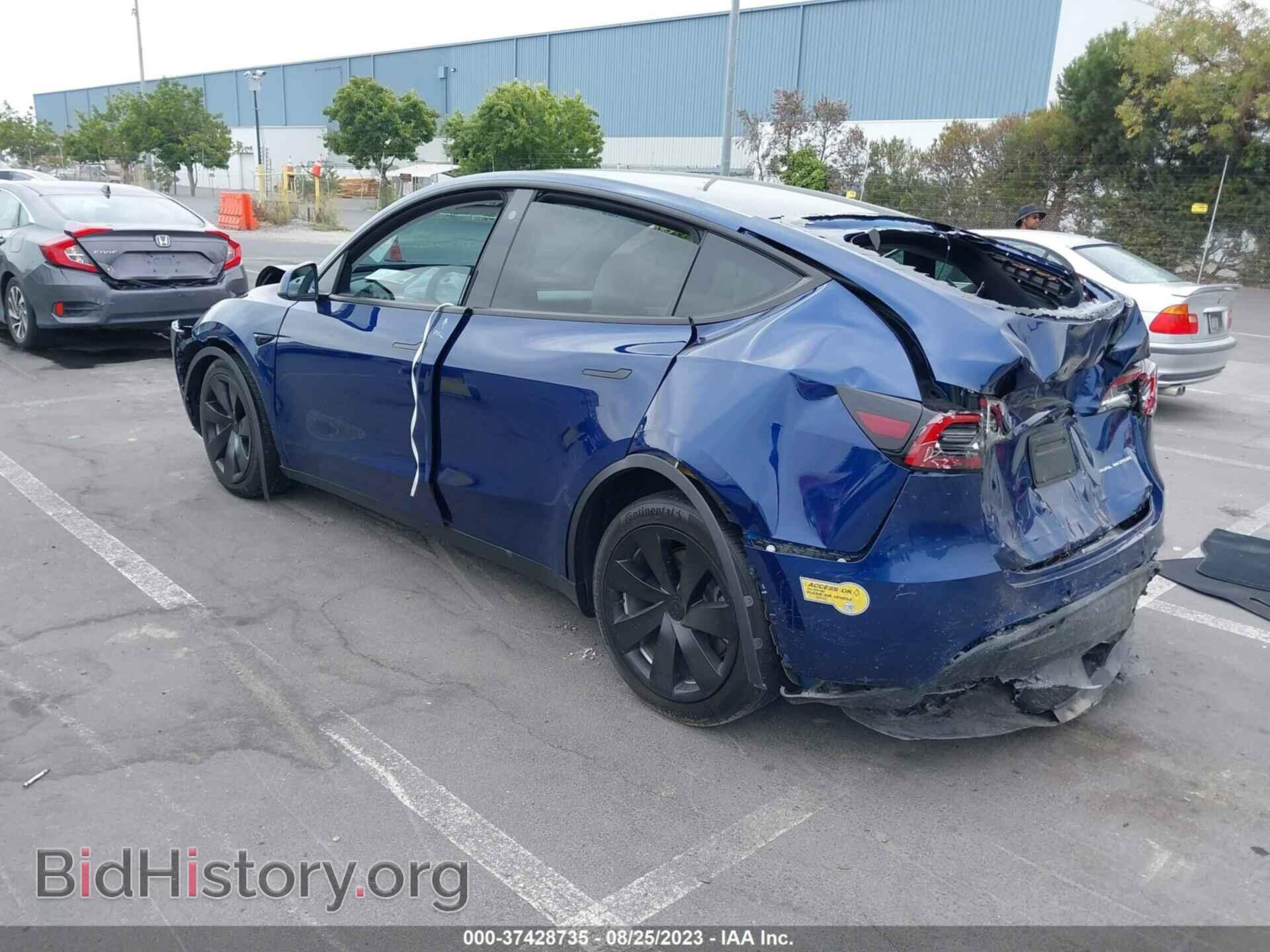 2022 TESLA MODEL Y - VIN: 7SAYGDEE2NF432224 - Фото 3