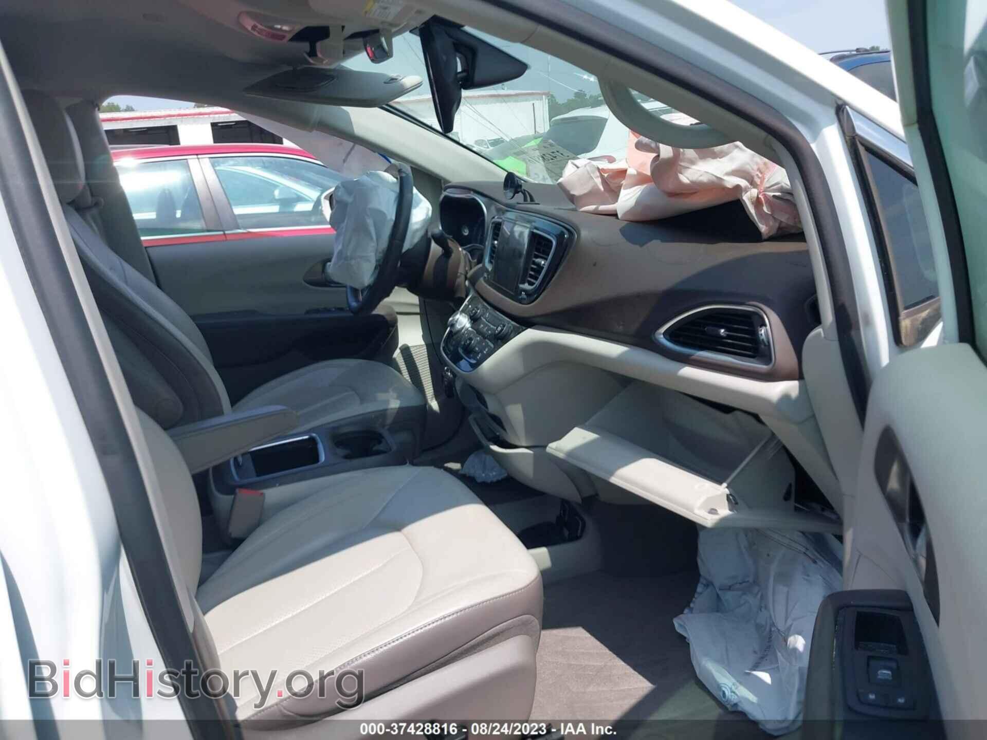 2017 CHRYSLER PACIFICA - VIN: 2C4RC1EG9HR644057 - Photo 5