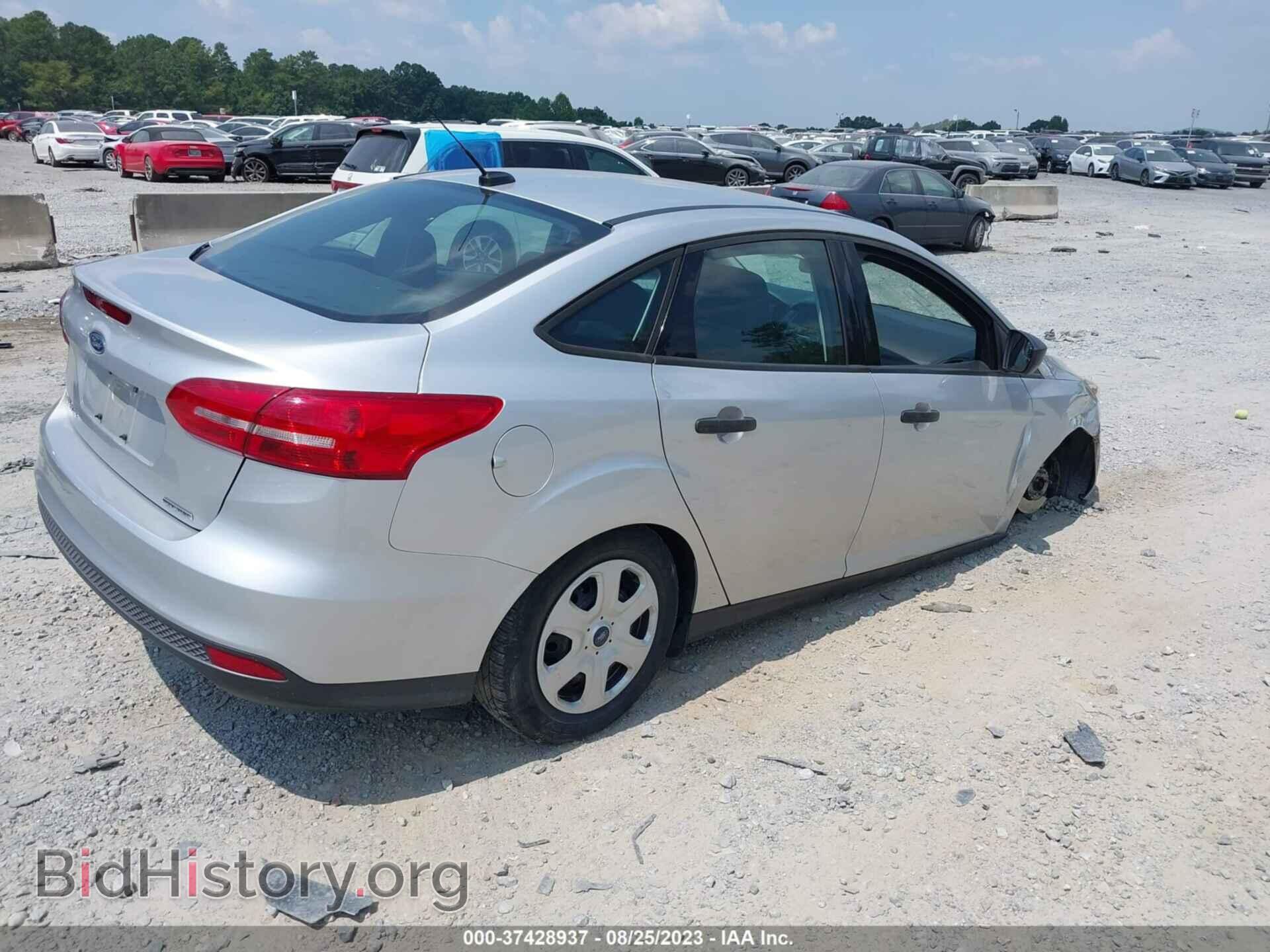 2015 FORD FOCUS - VIN: 1FADP3E23FL366394 - Photo 4