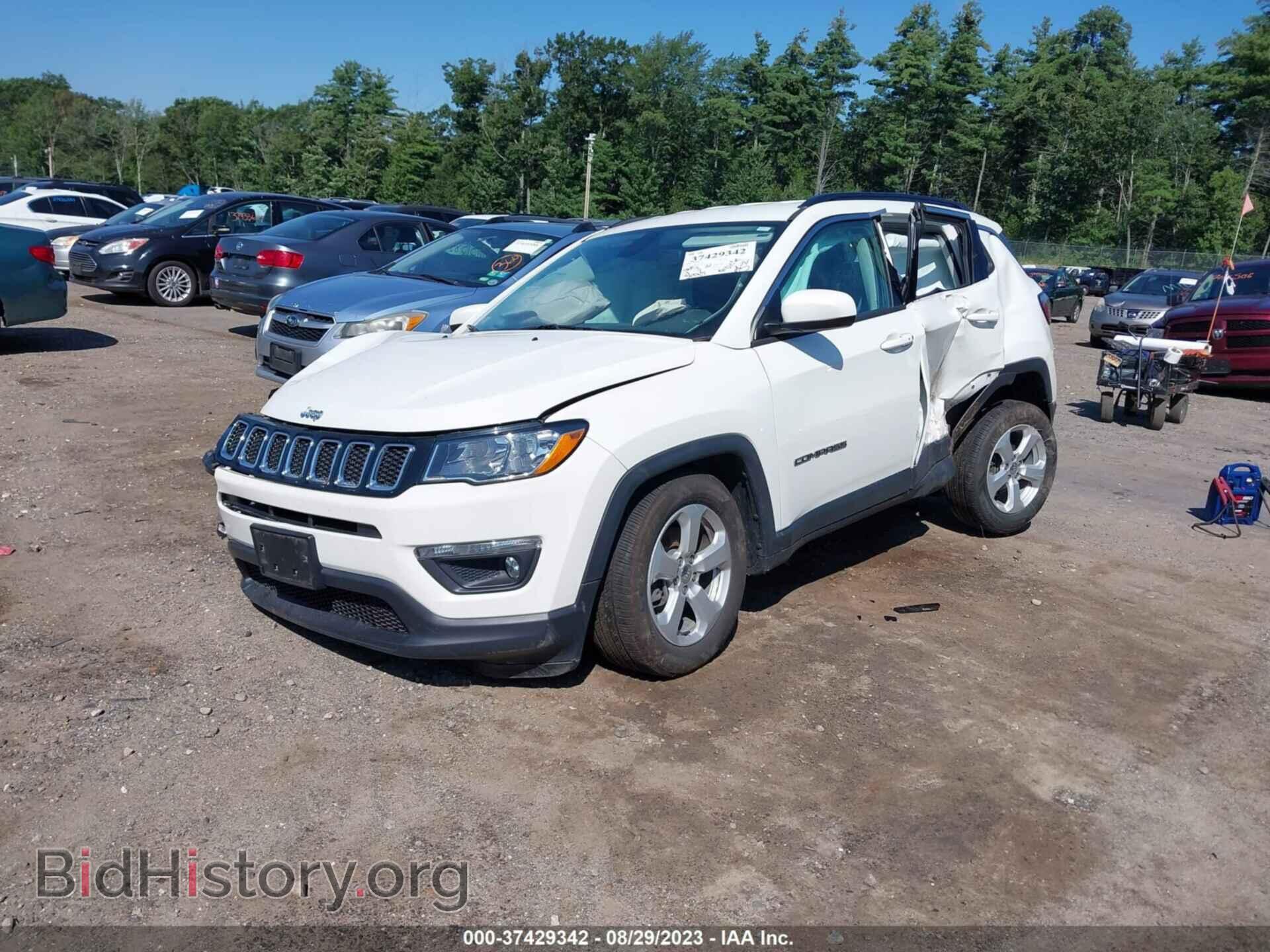 2019 JEEP COMPASS - VIN: 3C4NJDBB2KT704098 - Photo 2