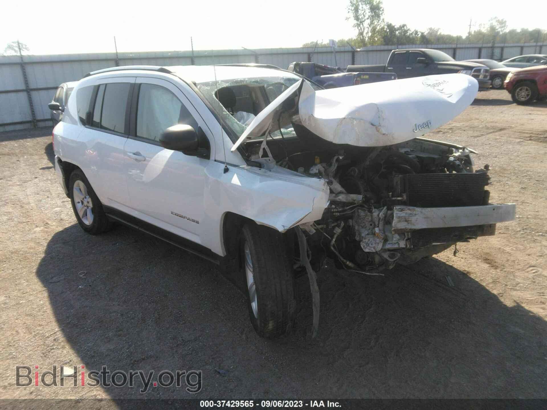 Фотография 1C4NJCBA7CD573565 - JEEP COMPASS 2012