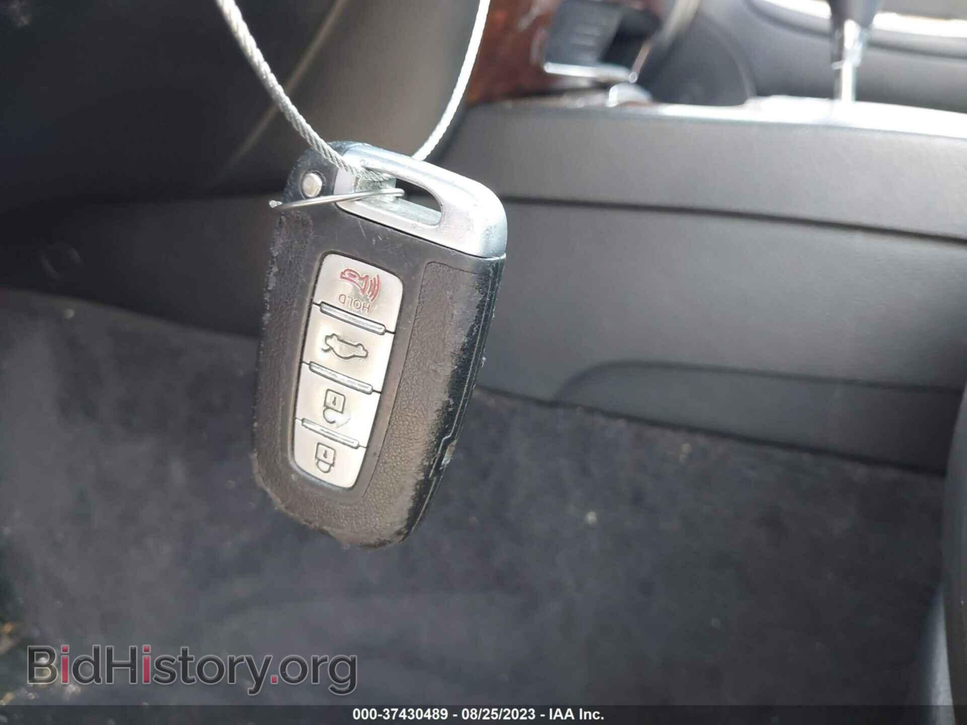2009 HYUNDAI GENESIS - VIN: KMHGC46E99U048663 - Фото 11
