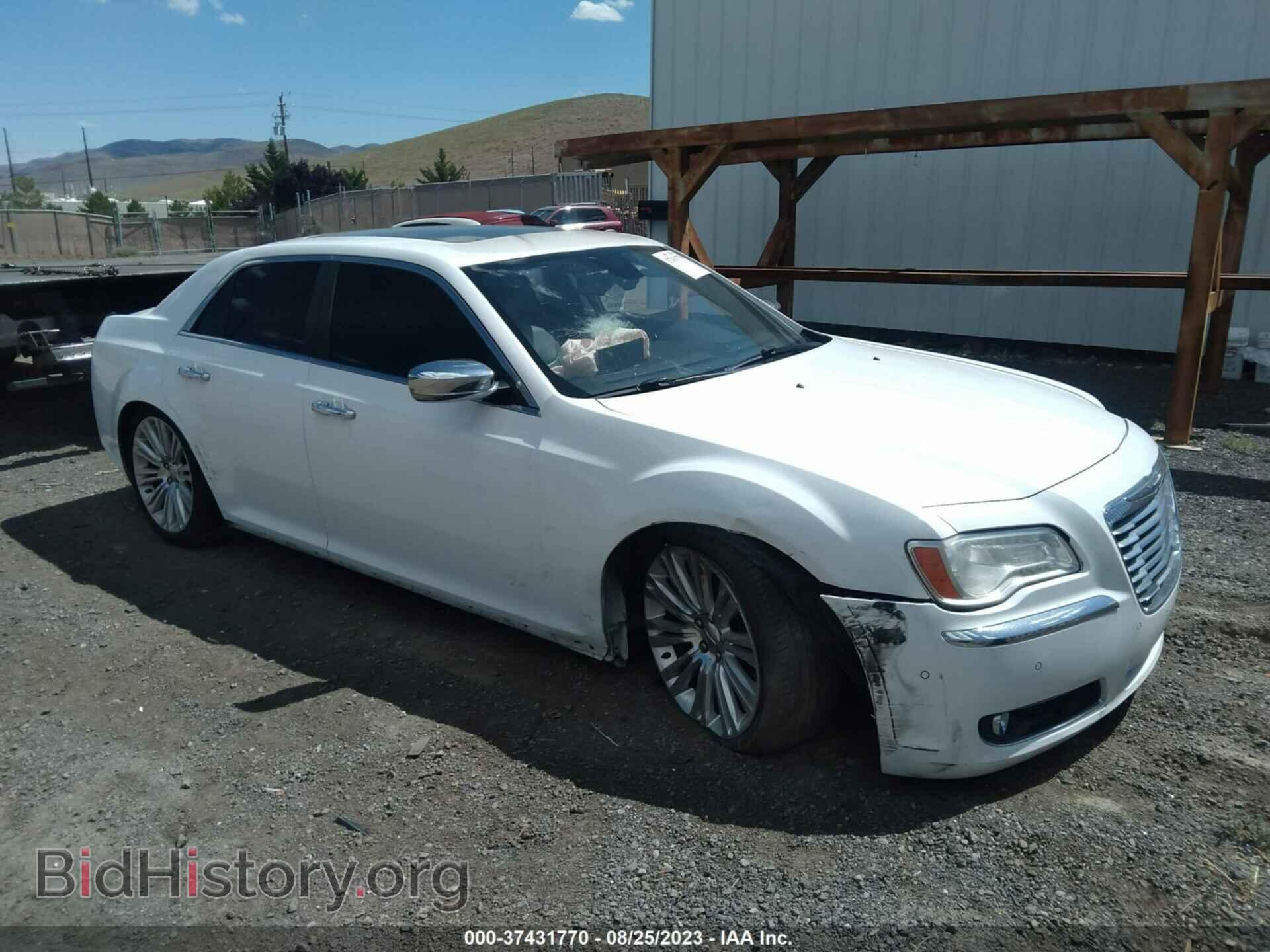 Photo 2C3CA6CT8BH595752 - CHRYSLER 300C 2011