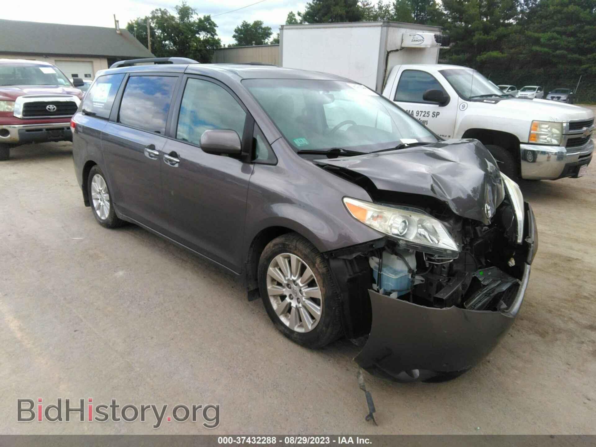 Фотография 5TDYK3DC7BS065897 - TOYOTA SIENNA 2011