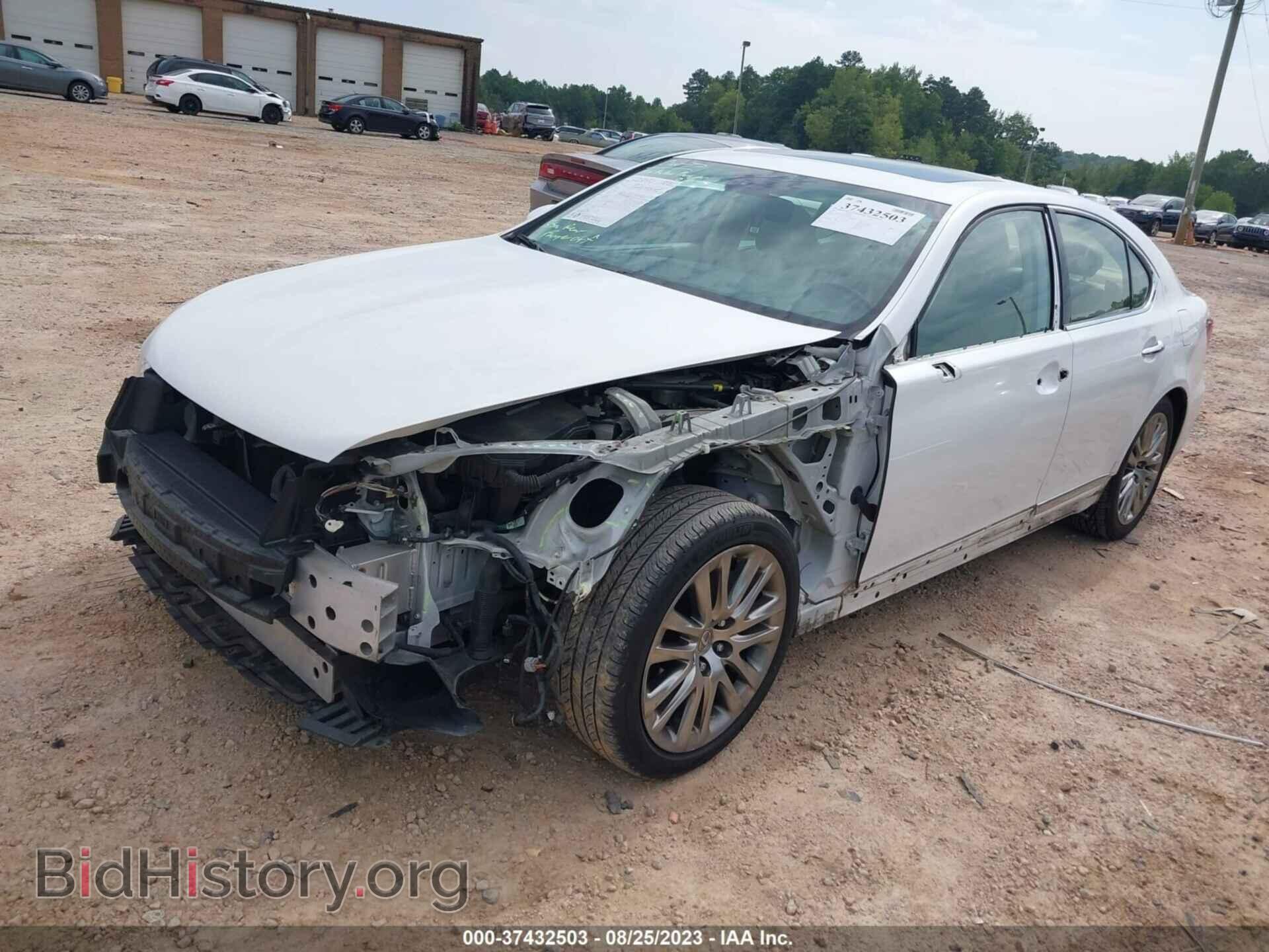 2014 LEXUS LS 460 - VIN: JTHBL5EF0E5127589 - Фото 2