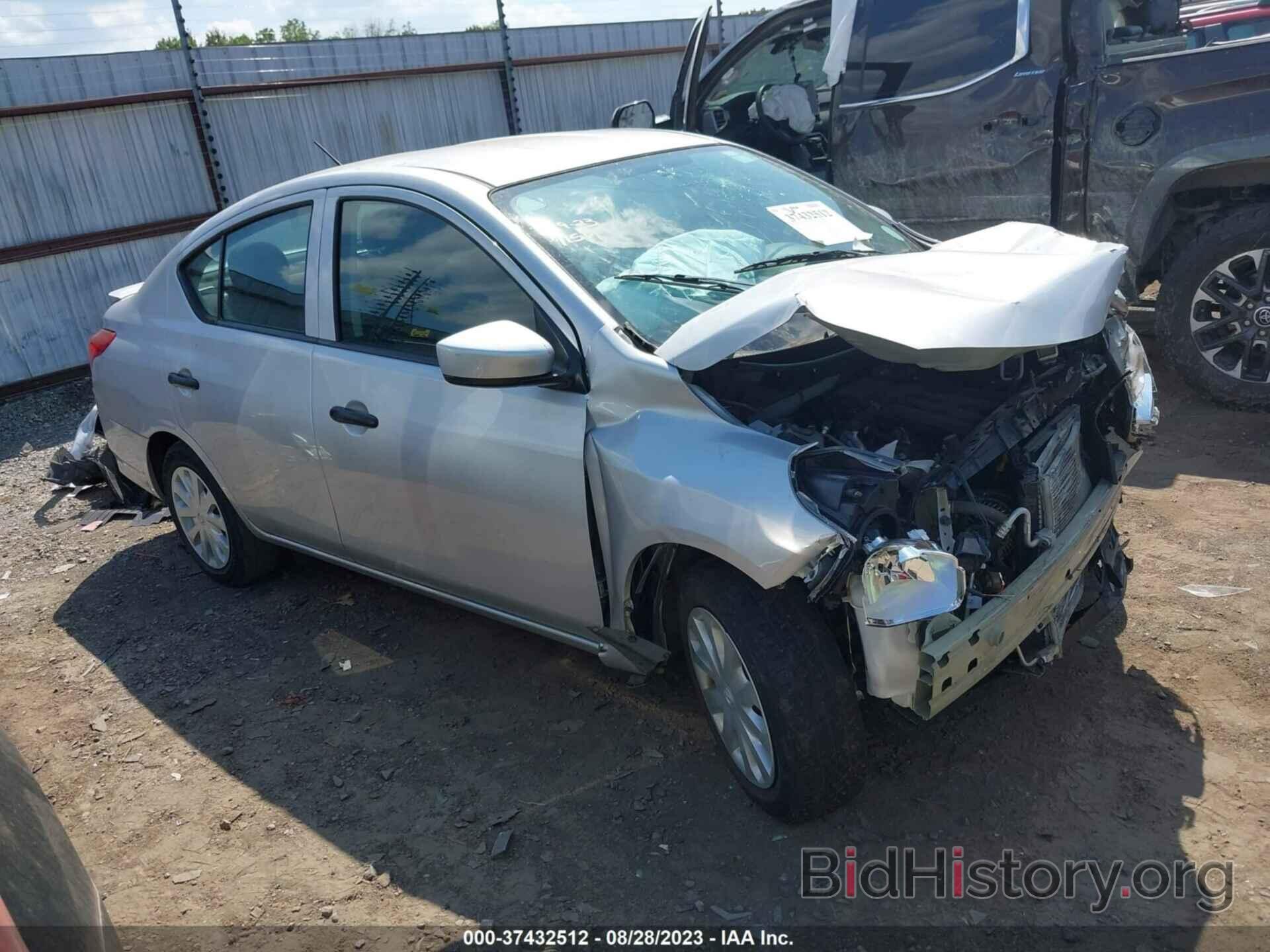 Photo 3N1CN7AP9KL813526 - NISSAN VERSA SEDAN 2019