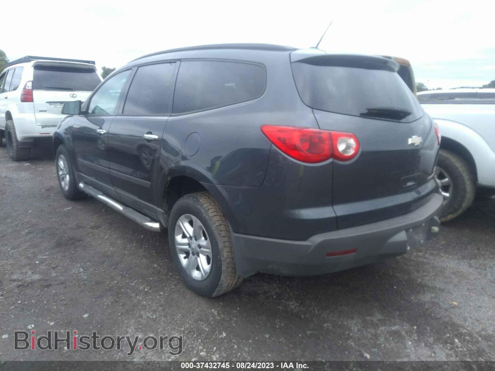 2011 CHEVROLET TRAVERSE - VIN: 1GNKRFED6BJ362626 - Фото 3