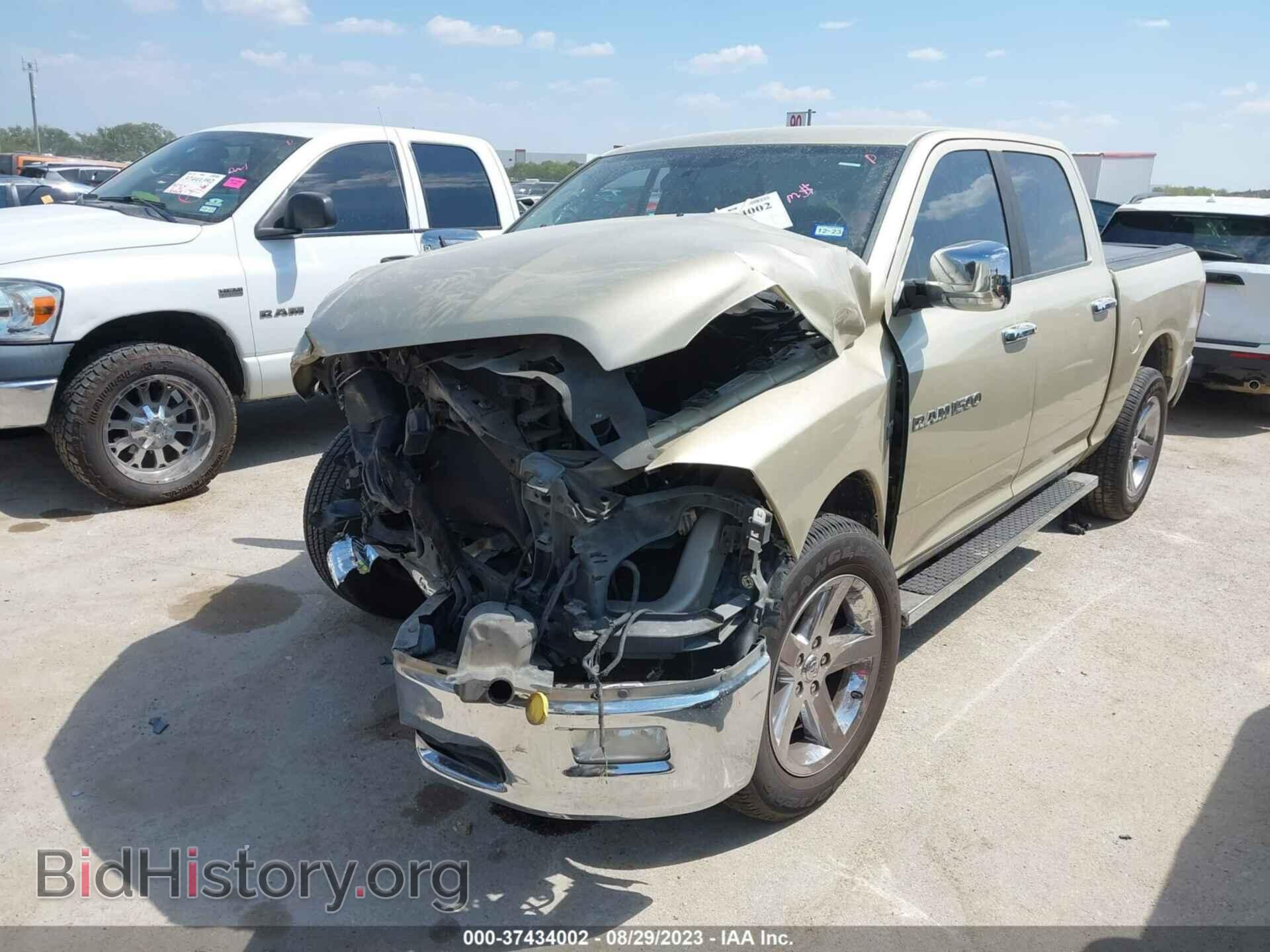 2011 RAM 1500 - VIN: 1D7RB1CT7BS615073 - Фото 2