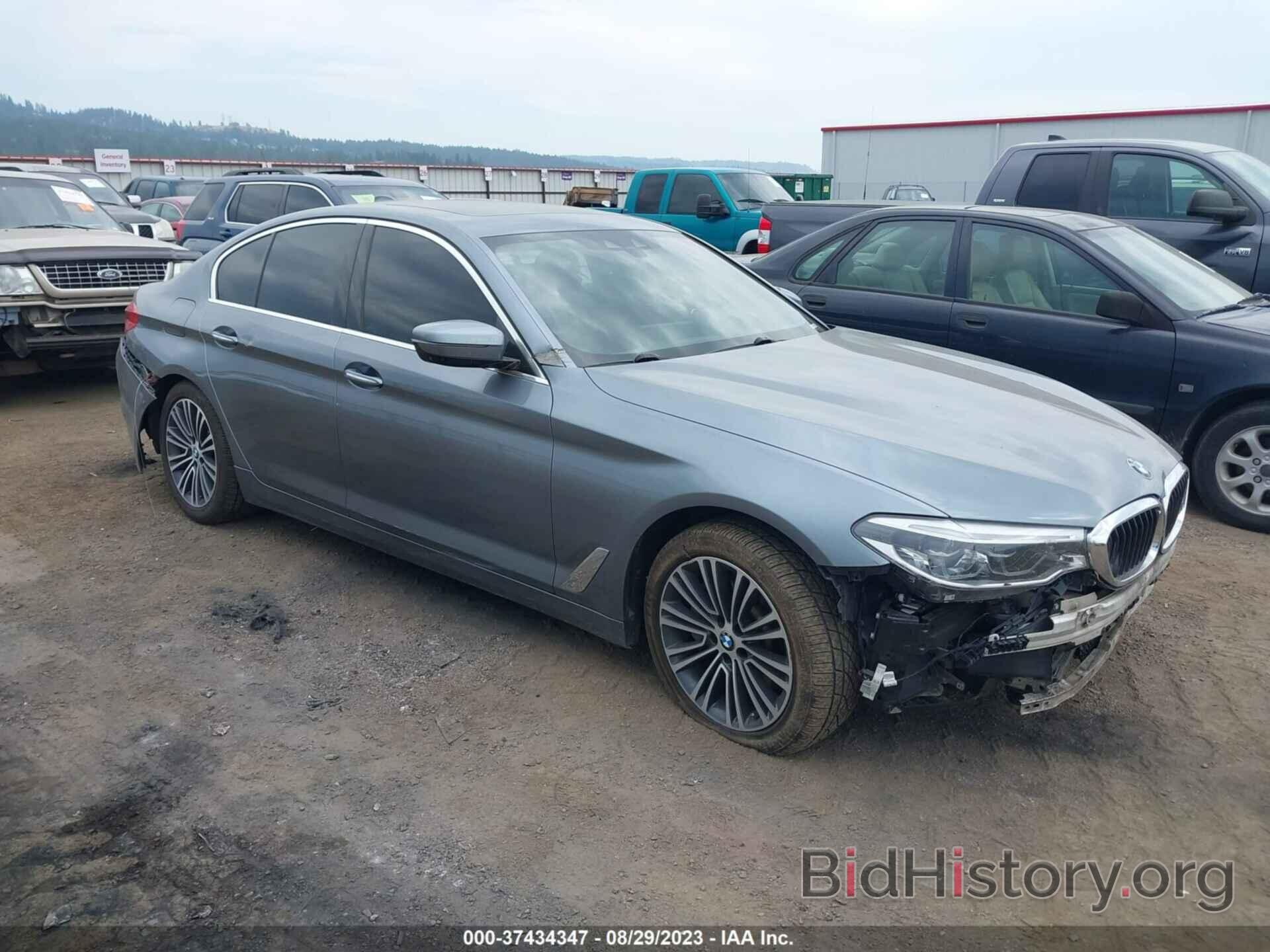 Photo WBAJD1C51JG474826 - BMW 5 SERIES 2018