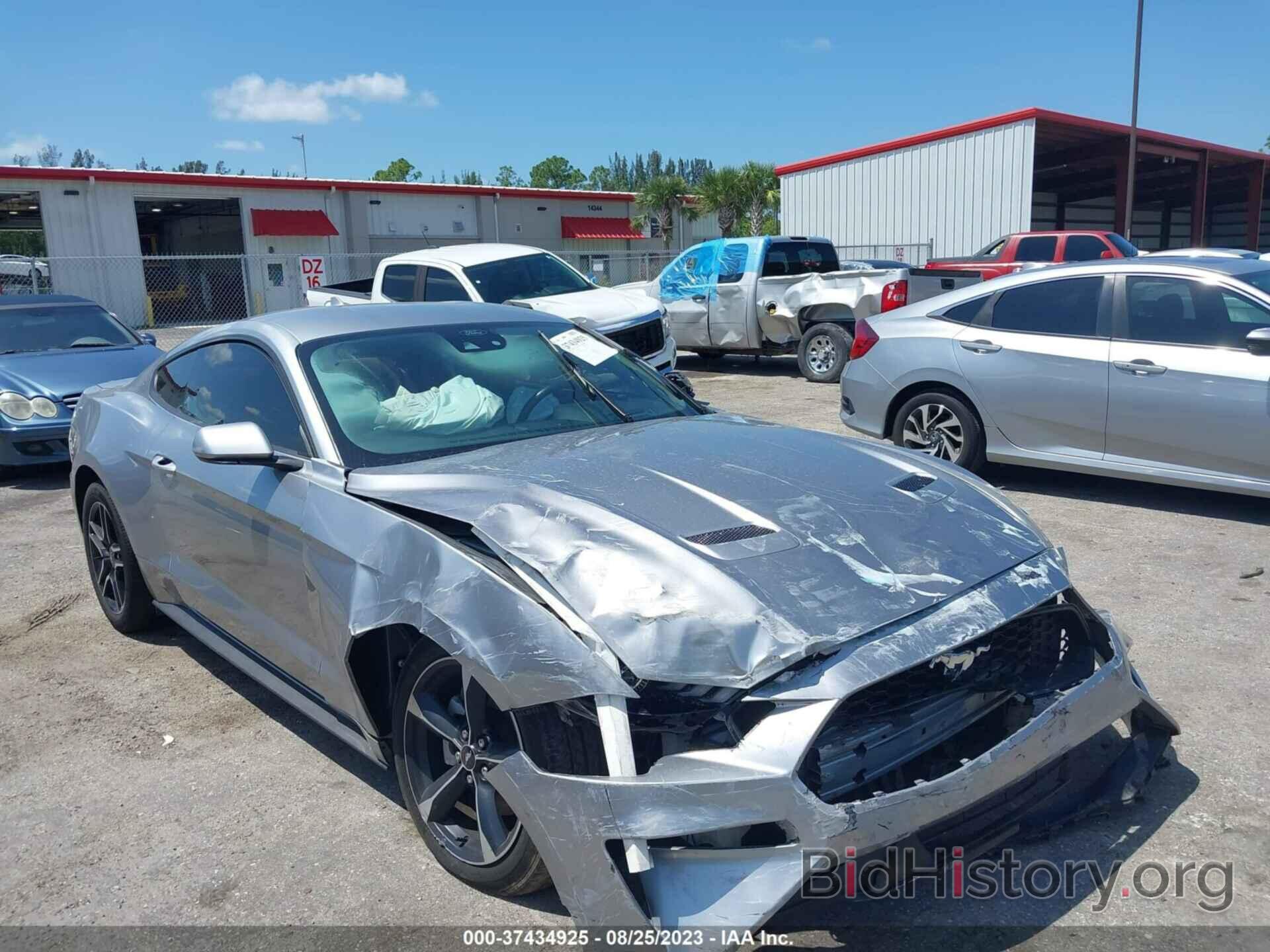 Photo 1FA6P8TH9L5178203 - FORD MUSTANG 2020