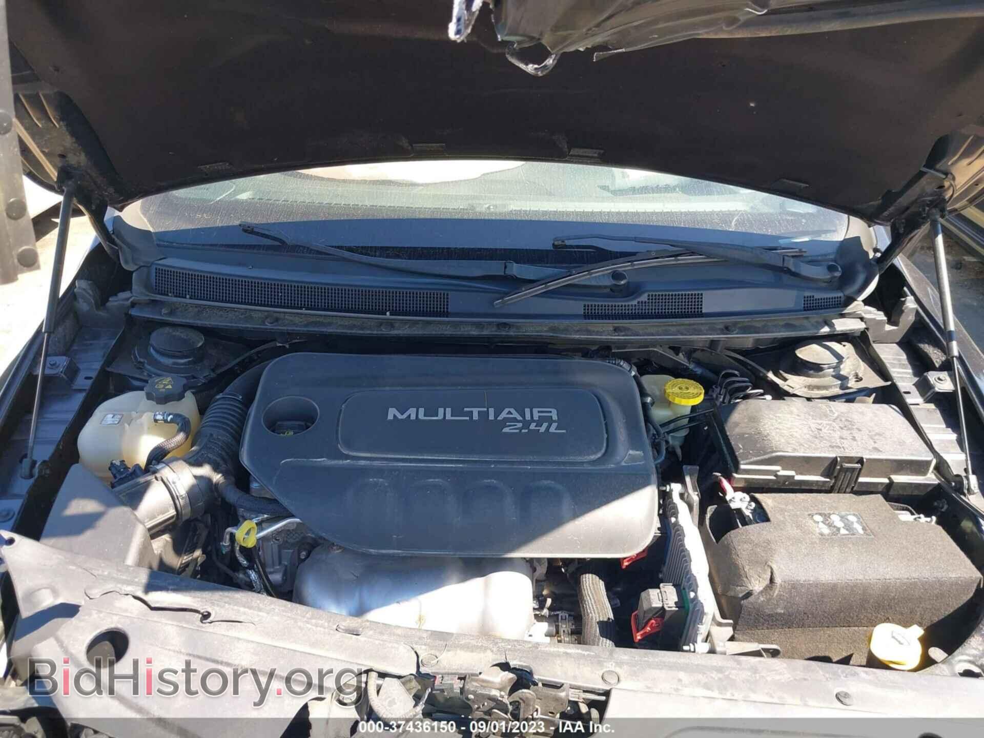 2015 CHRYSLER 200 - VIN: 1C3CCCBBXFN720992 - Фото 10