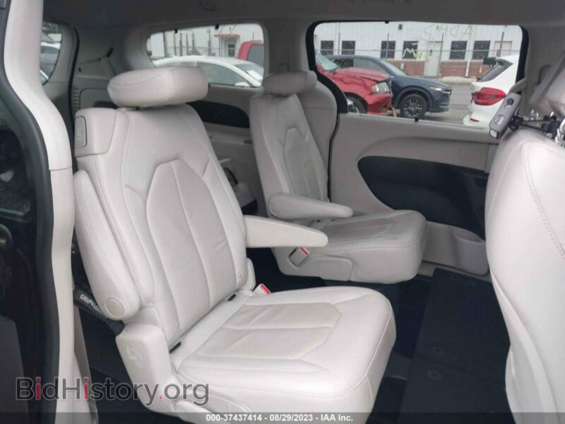 2019 Chrysler PACIFICA (VIN 2C4RC1BG4KR714351) — photo 8 of 17