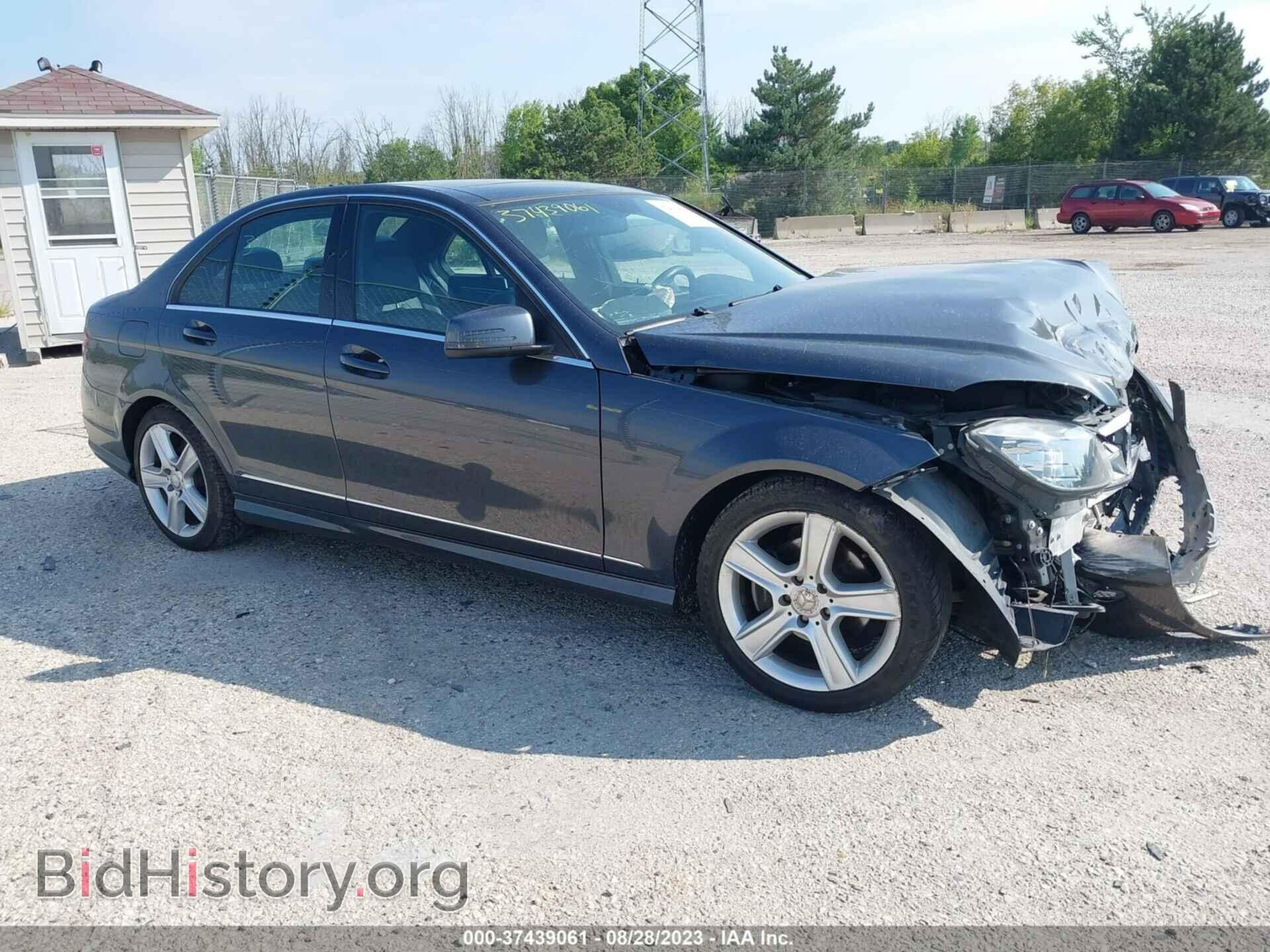 Photo WDDGF8BB5BF654167 - MERCEDES-BENZ C-CLASS 2011