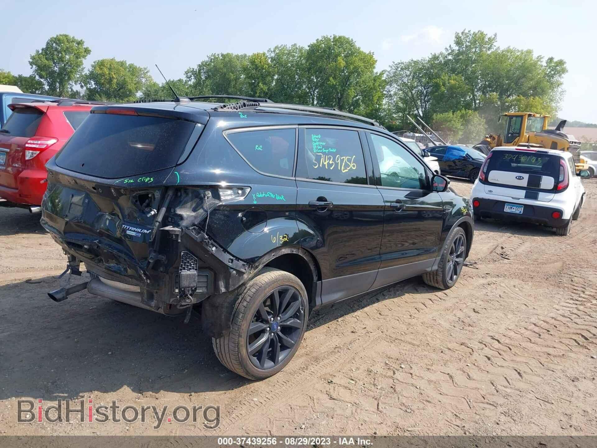 2017 FORD ESCAPE - VIN: 1FMCU9JD0HUC36767 - Photo 4