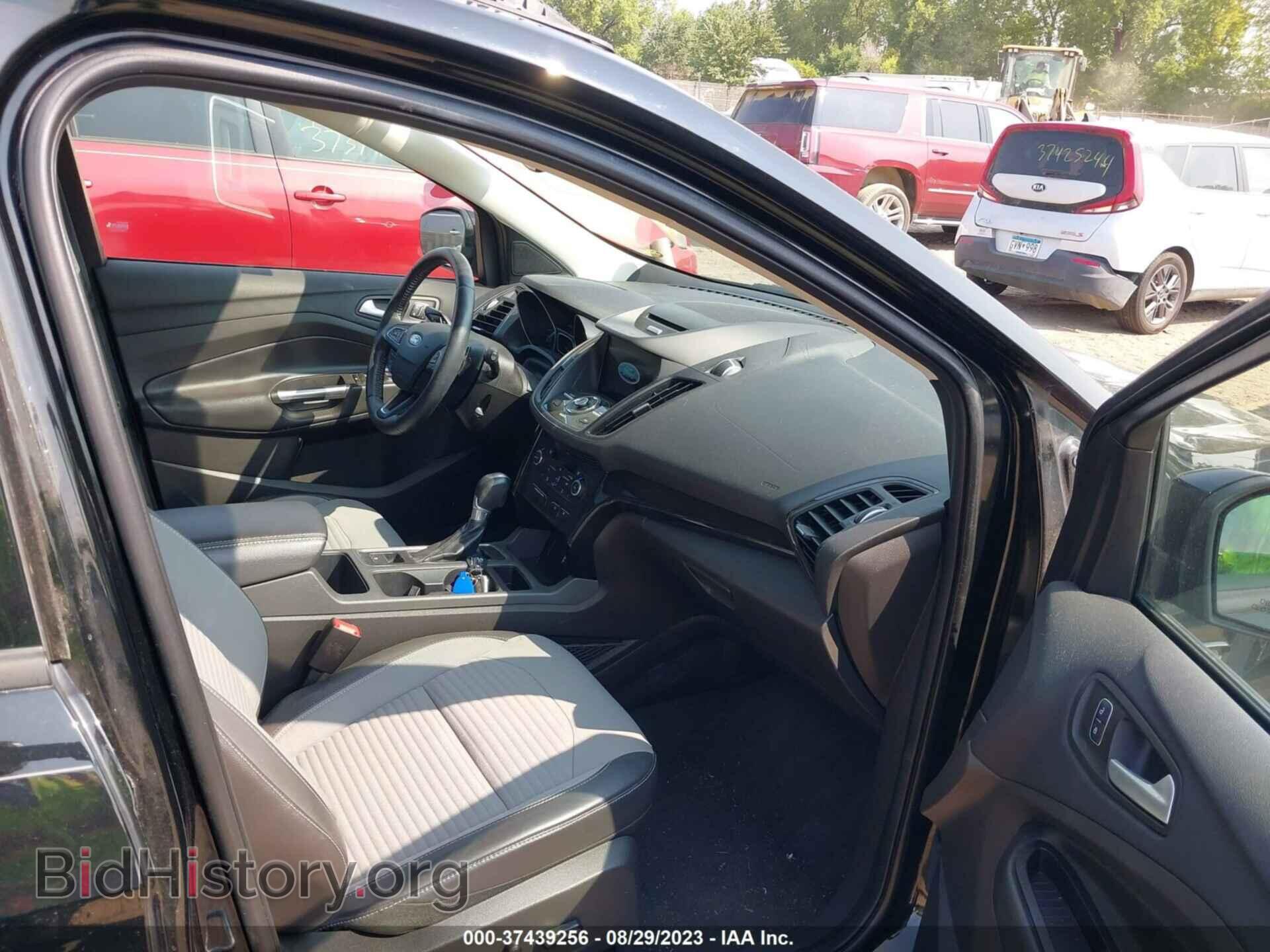 2017 FORD ESCAPE - VIN: 1FMCU9JD0HUC36767 - Photo 5