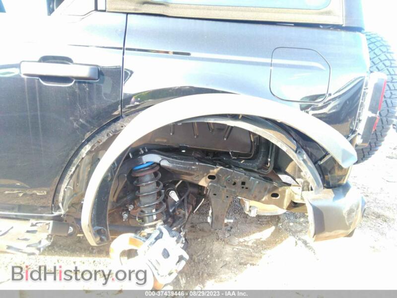 2023 Ford BRONCO (VIN 1FMEE5DP5PLB62318) — фото 6 из 17
