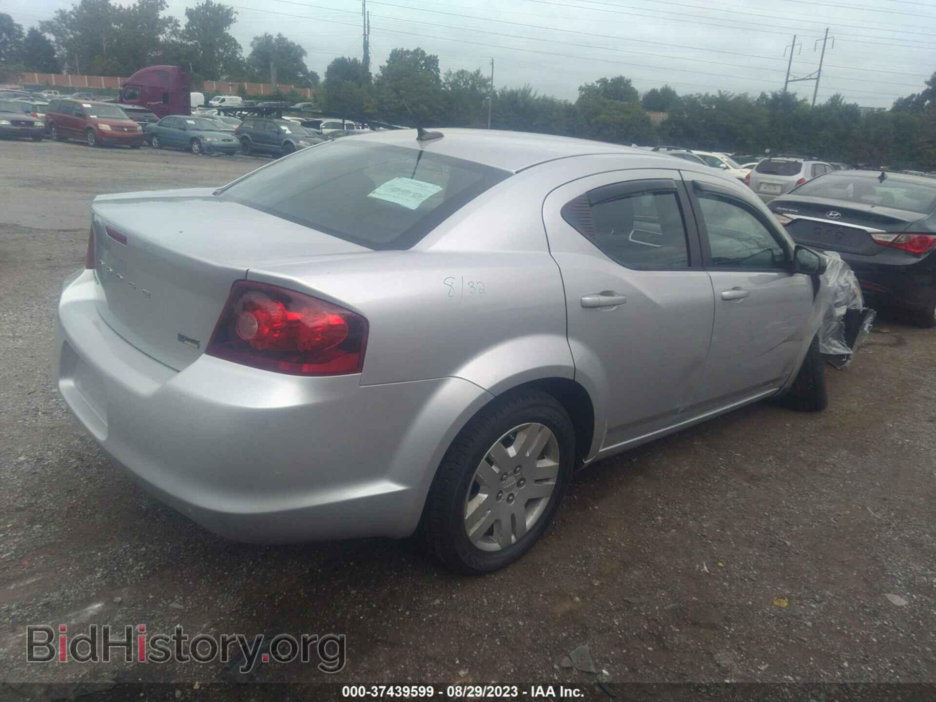 2011 DODGE AVENGER - VIN: 1B3BD4FG6BN559052 - Photo 4