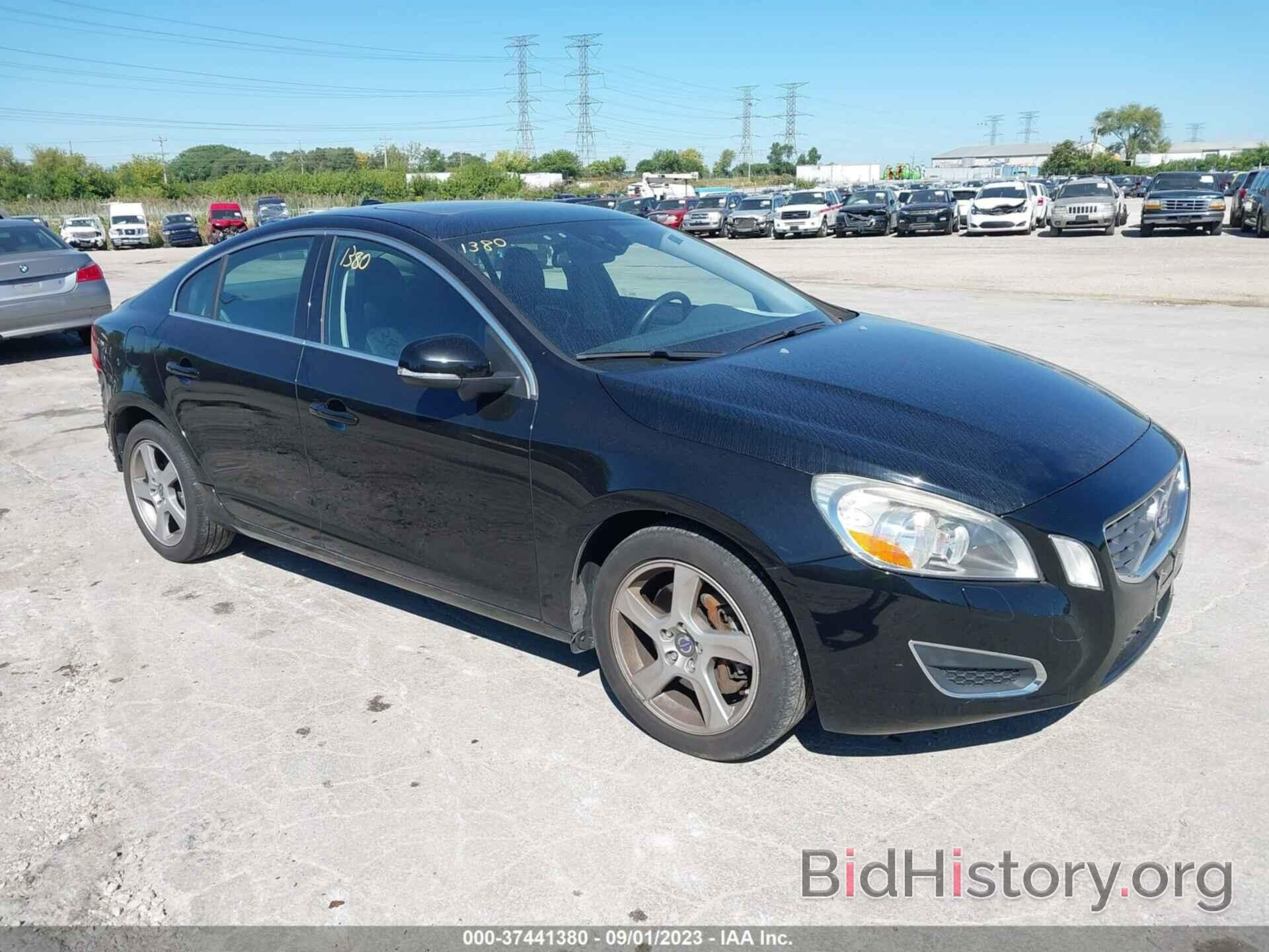 Photo YV1612FH9D2206261 - VOLVO S60 2013