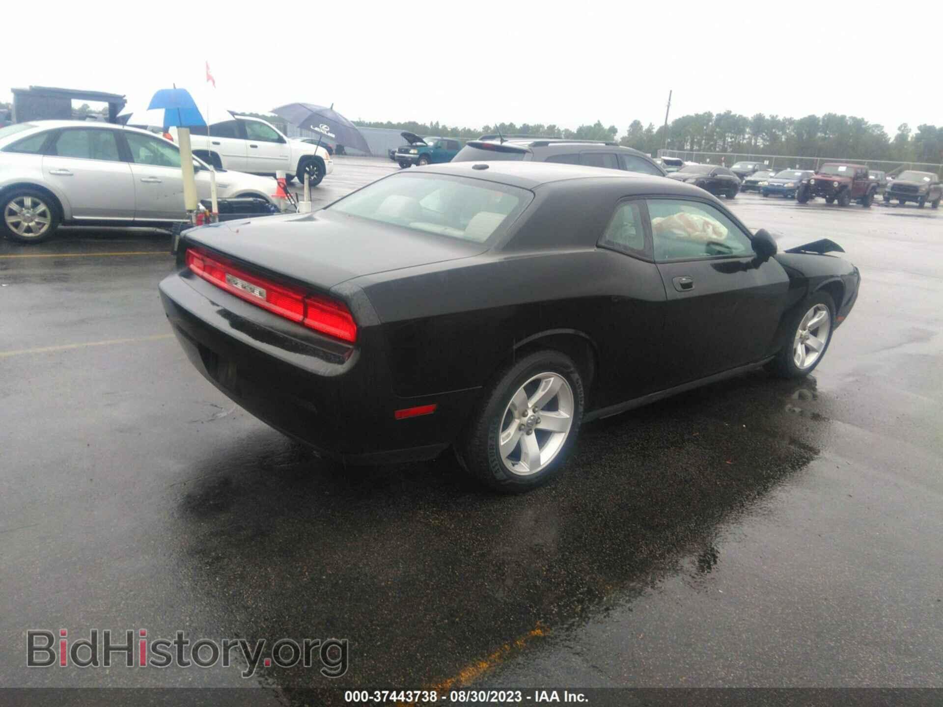 2010 DODGE CHALLENGER - VIN: 2B3CJ4DV8AH323251 - Photo 4