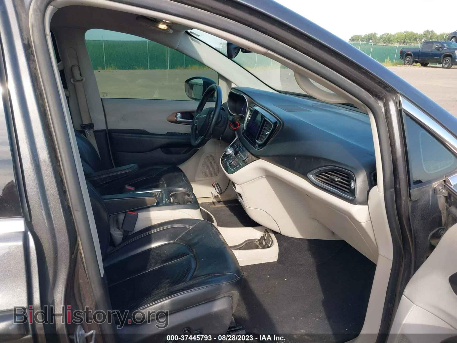 2017 CHRYSLER PACIFICA - VIN: 2C4RC1EG1HR628175 - Photo 5