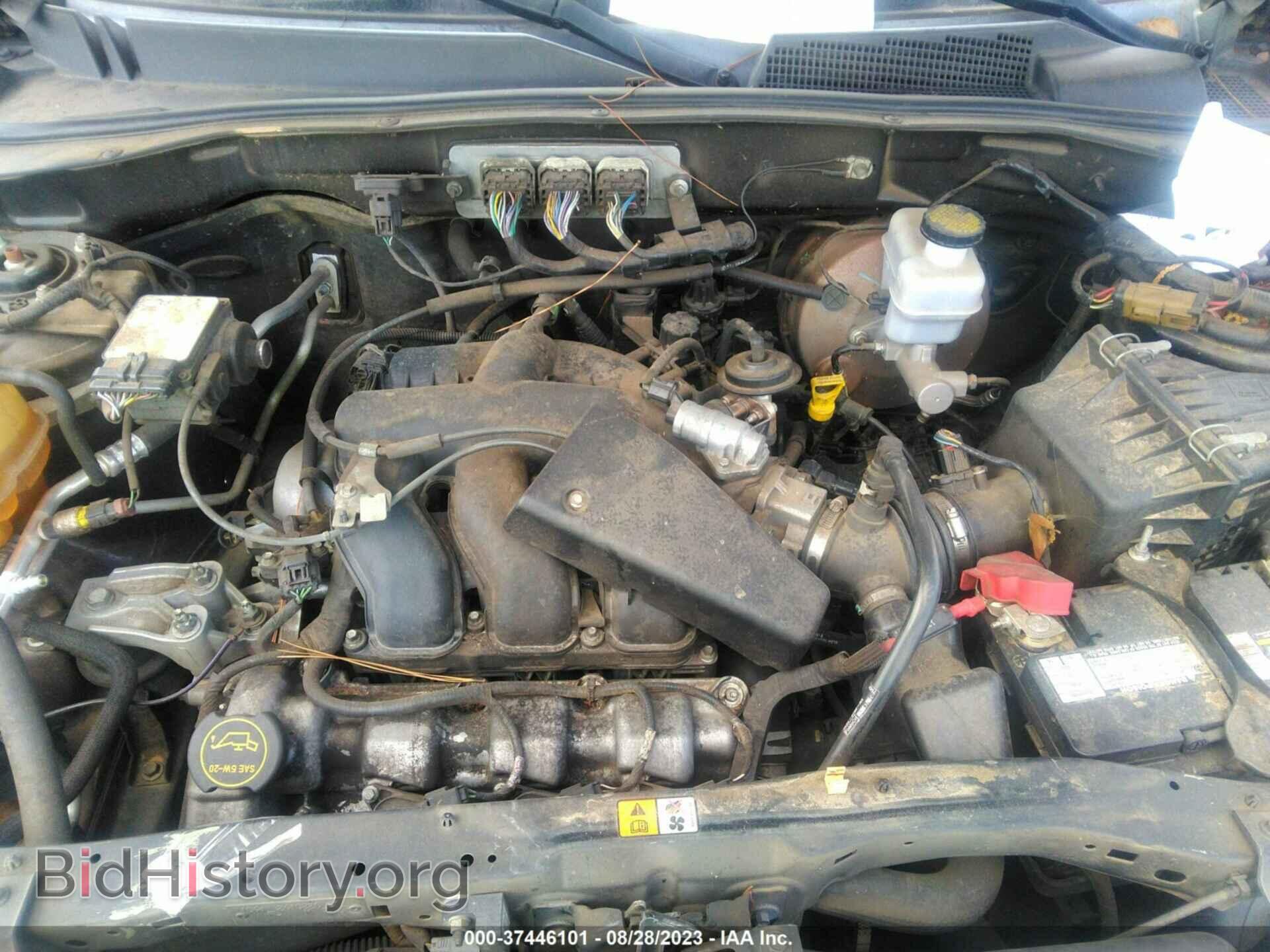 2008 FORD ESCAPE - VIN: 1FMCU03108KA92437 - Фото 10