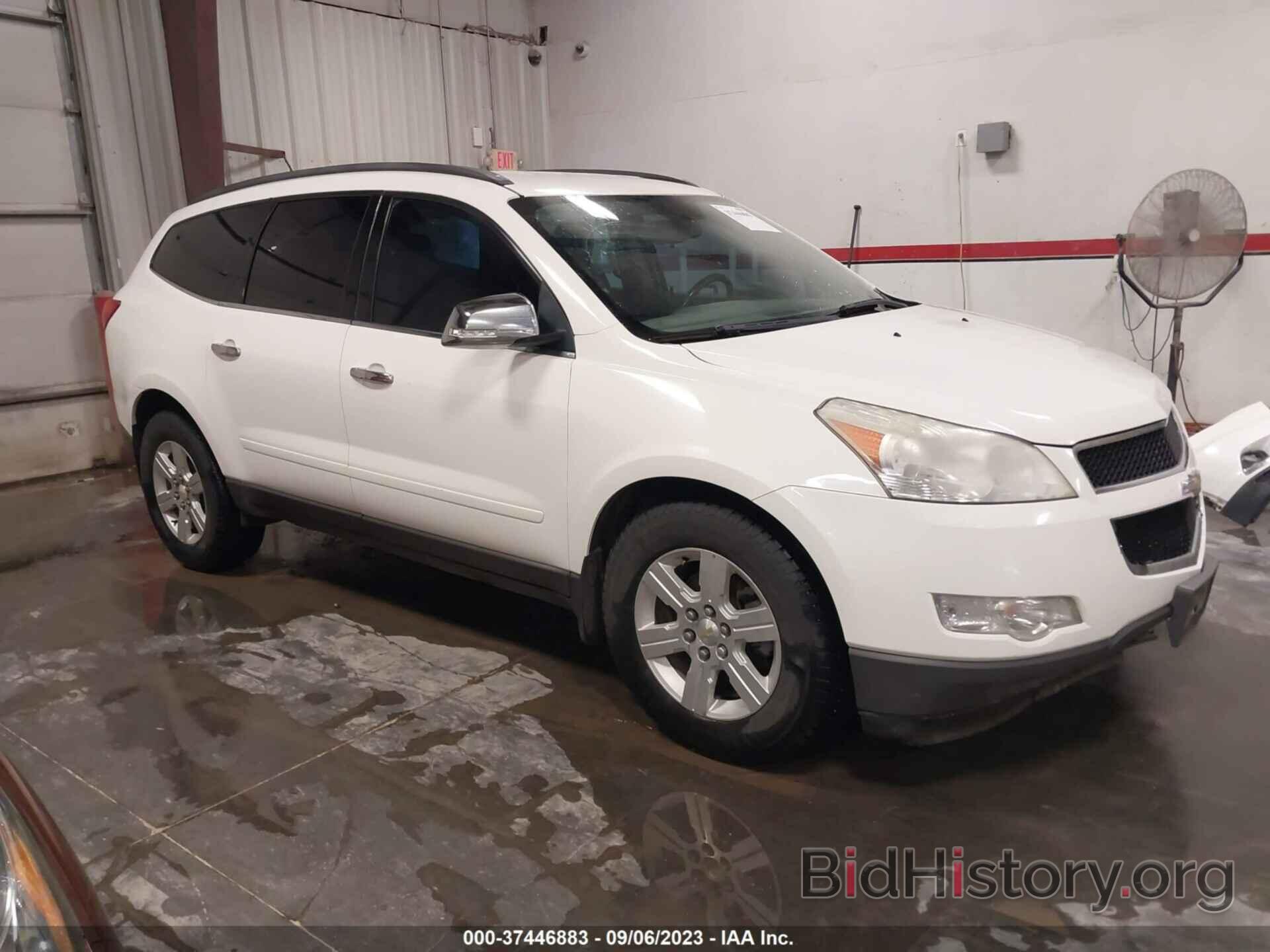 Photo 1GNKVGED0BJ246209 - CHEVROLET TRAVERSE 2011