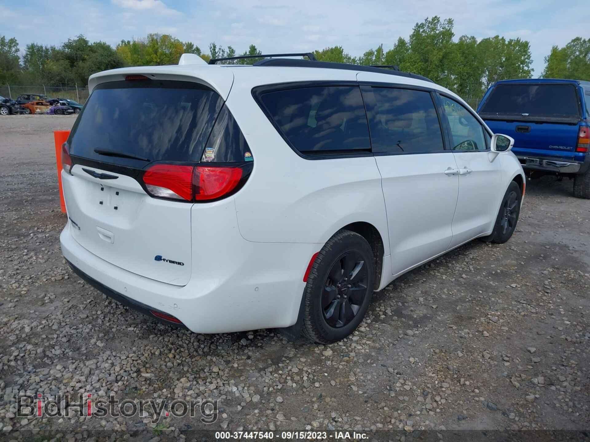 2019 CHRYSLER PACIFICA - VIN: 2C4RC1N71KR687010 - Фото 4
