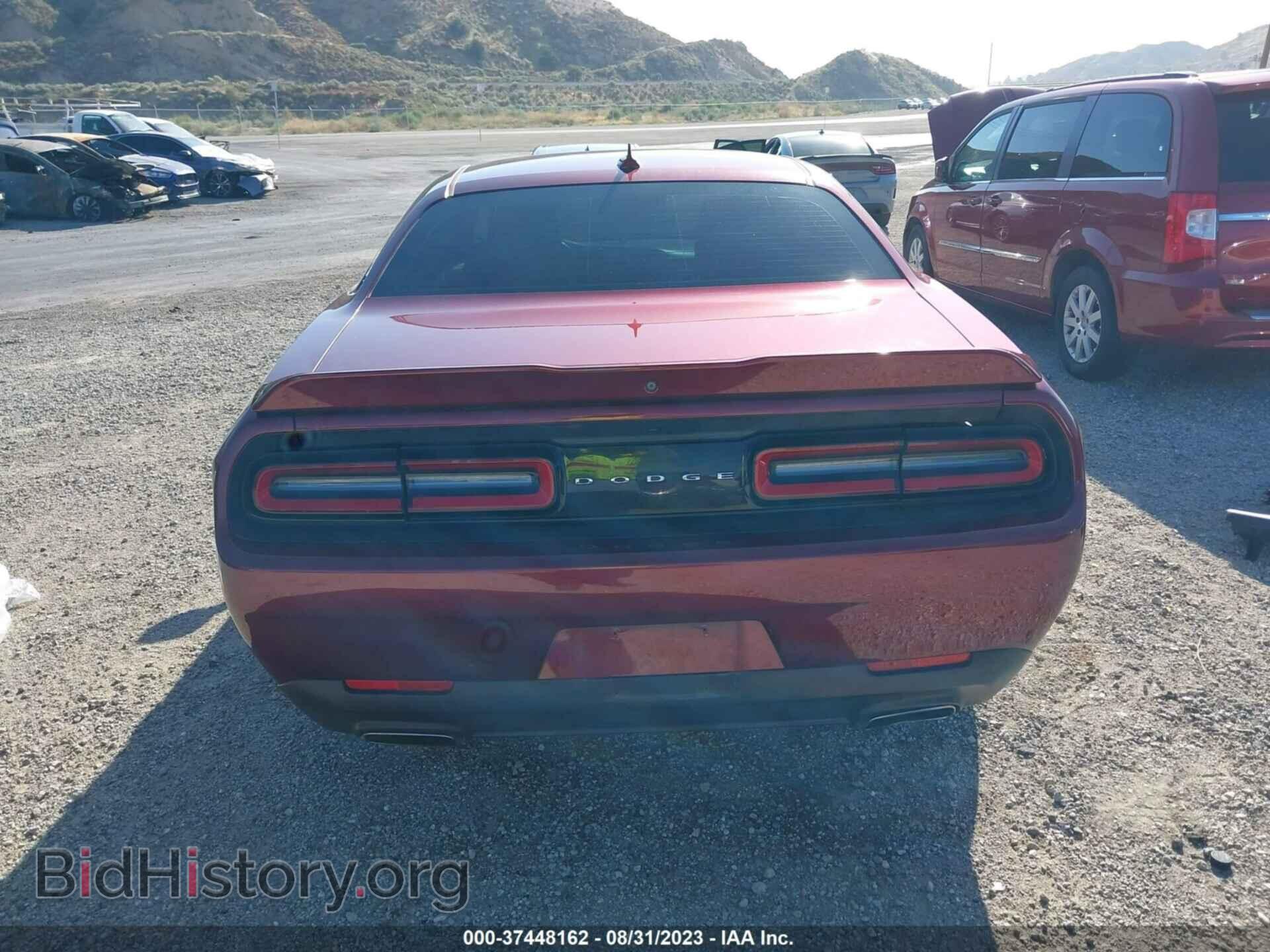 2018 DODGE CHALLENGER - VIN: 2C3CDZAG2JH215592 - Photo 16