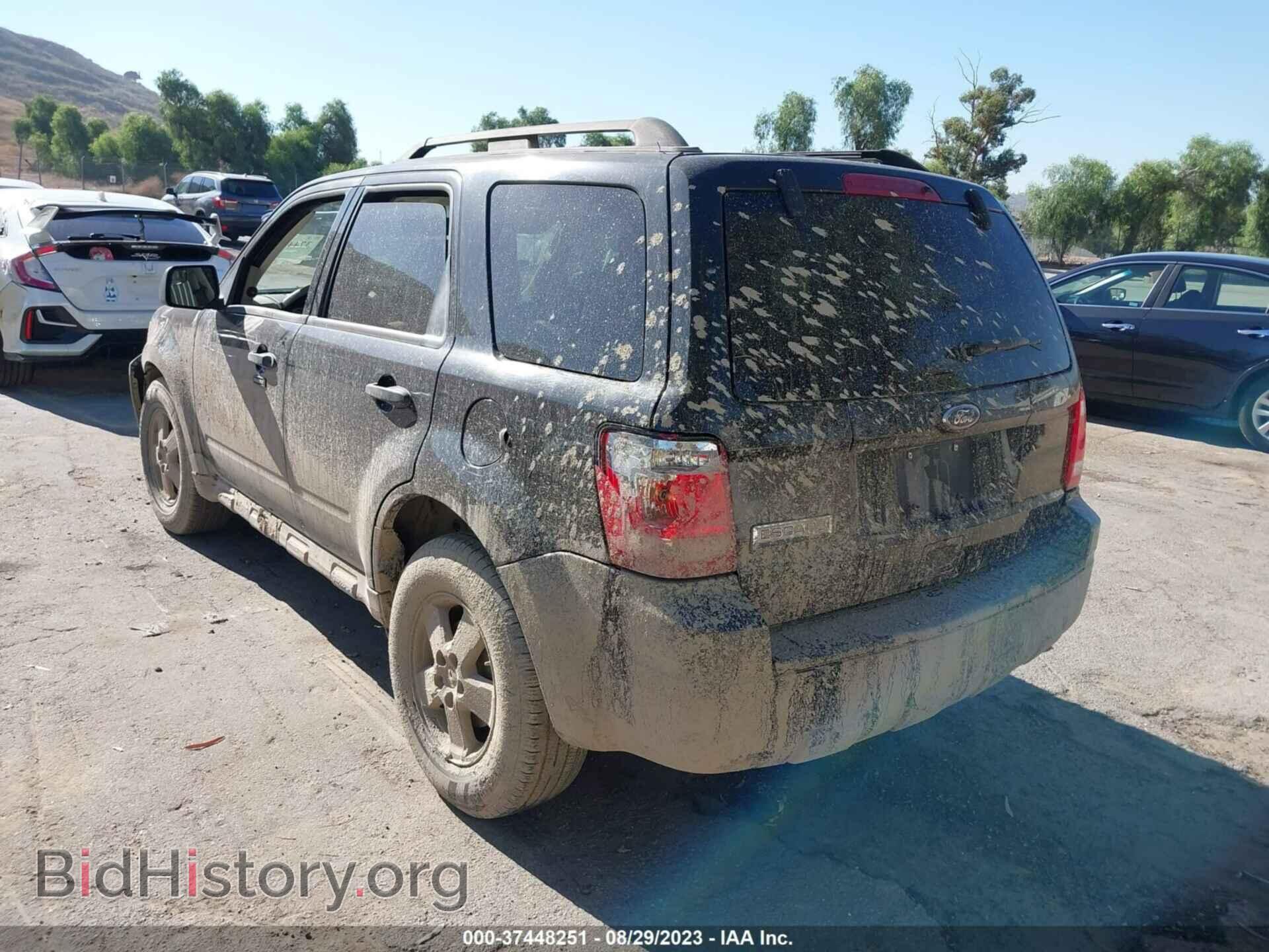 2011 FORD ESCAPE - VIN: 1FMCU0D76BKB73226 - Фото 3