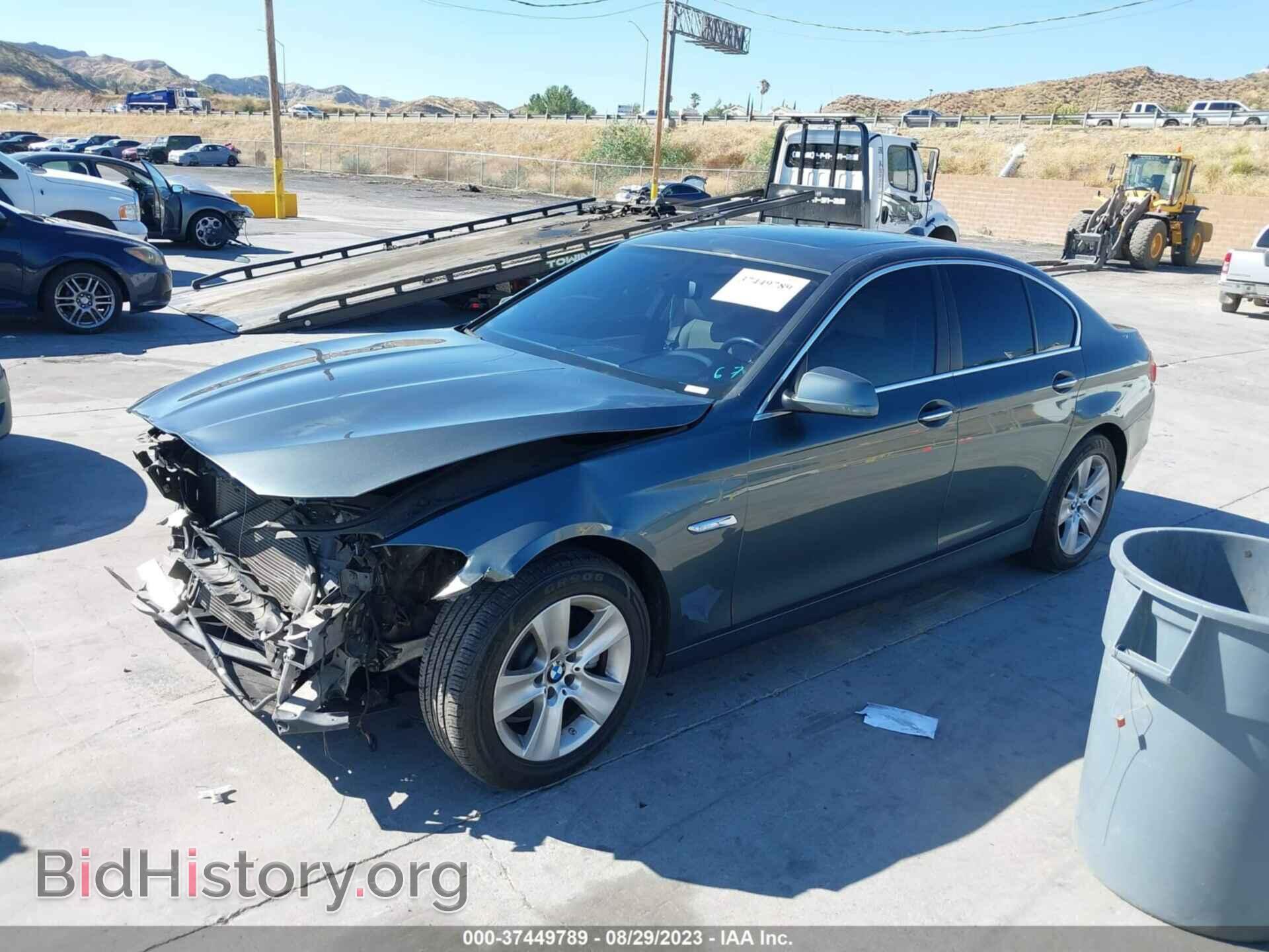 2013 BMW 528I - VIN: WBAXG5C52DDY32045 - Фото 2