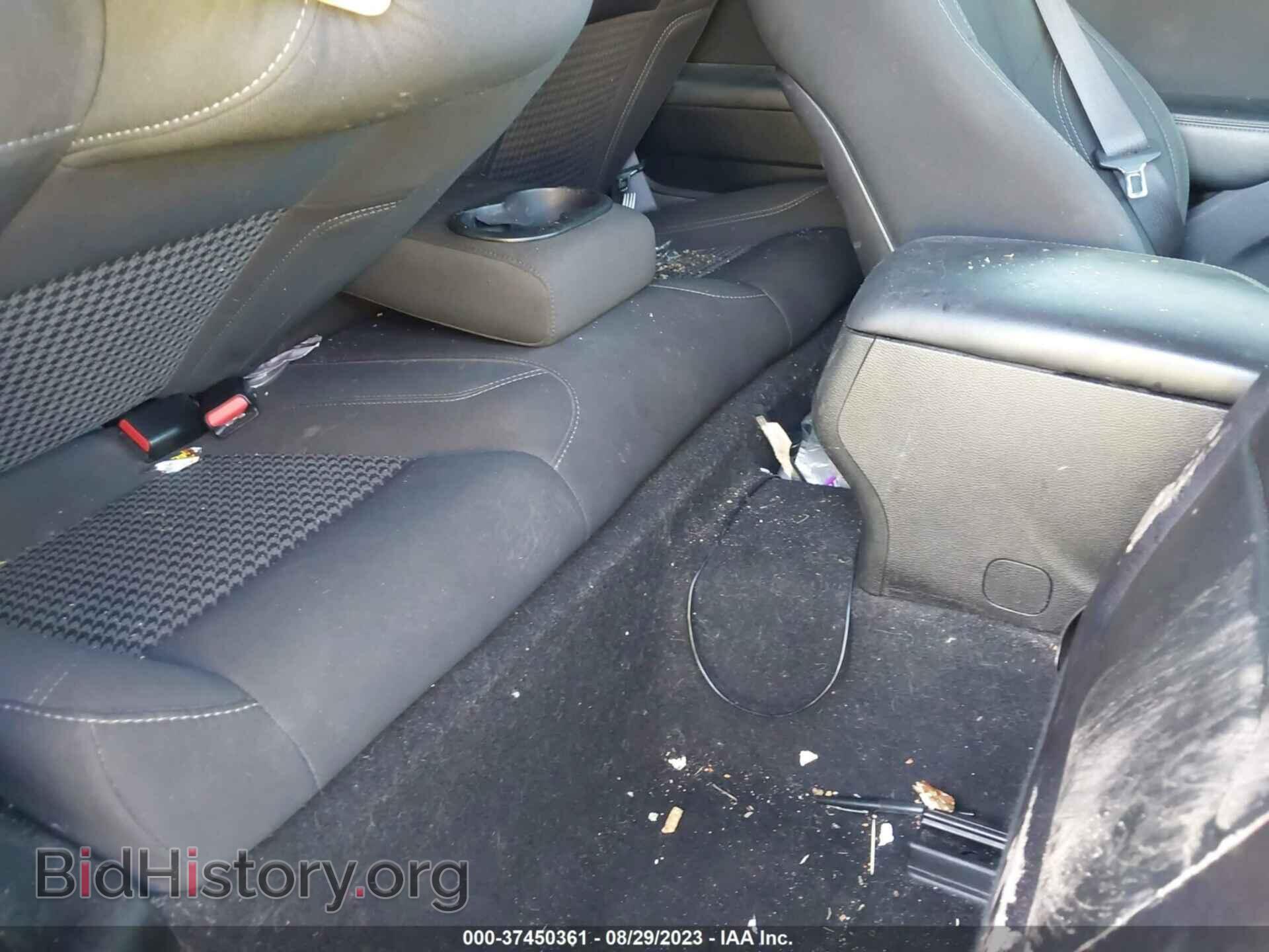 2019 DODGE CHALLENGER - VIN: 2C3CDZAGXKH746637 - Photo 8