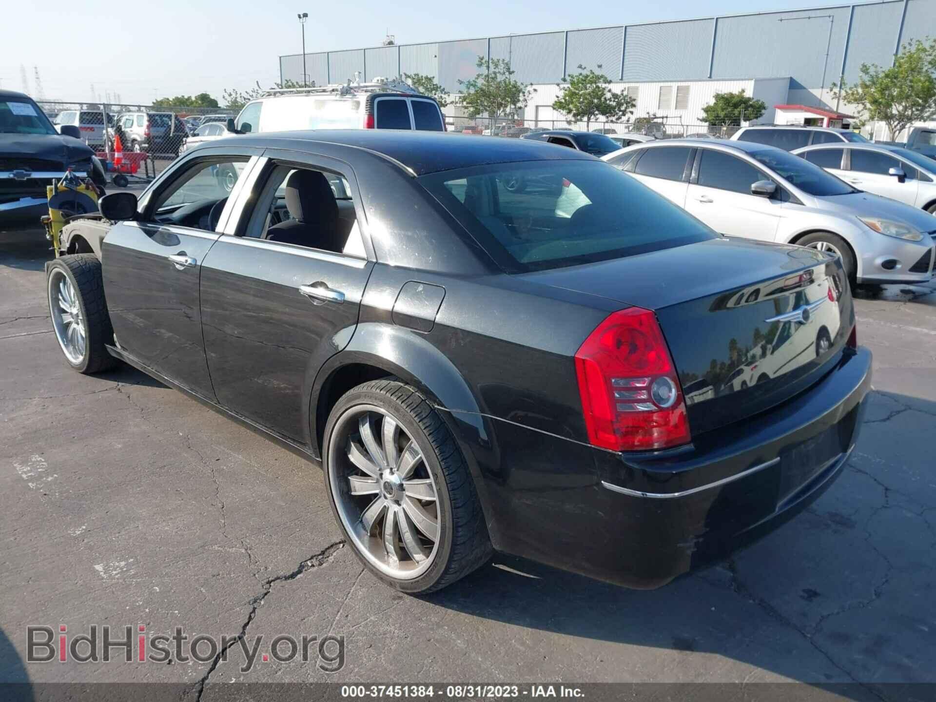 2010 CHRYSLER 300 - VIN: 2C3CA4CD1AH297815 - Фото 3