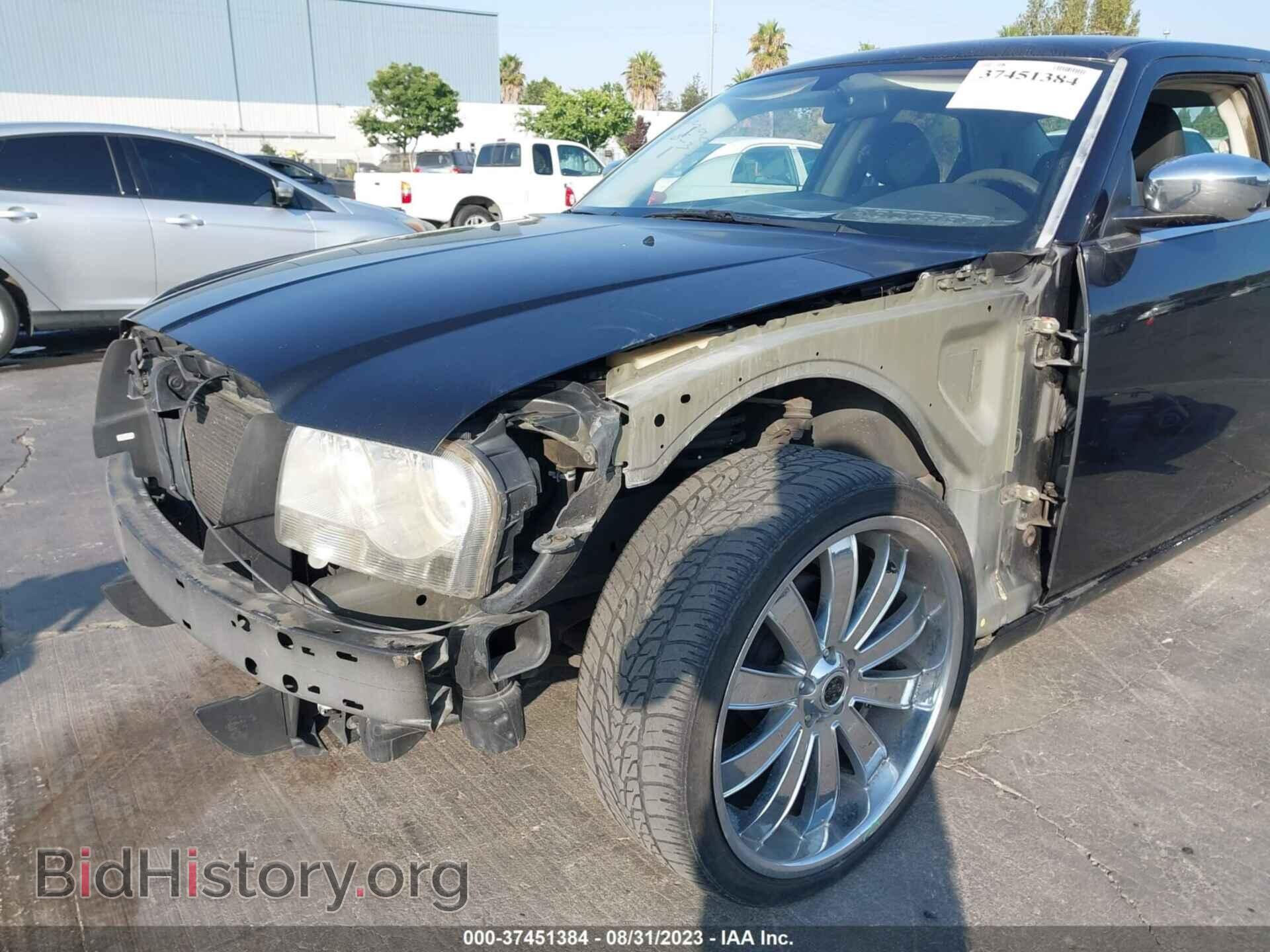 2010 CHRYSLER 300 - VIN: 2C3CA4CD1AH297815 - Фото 6