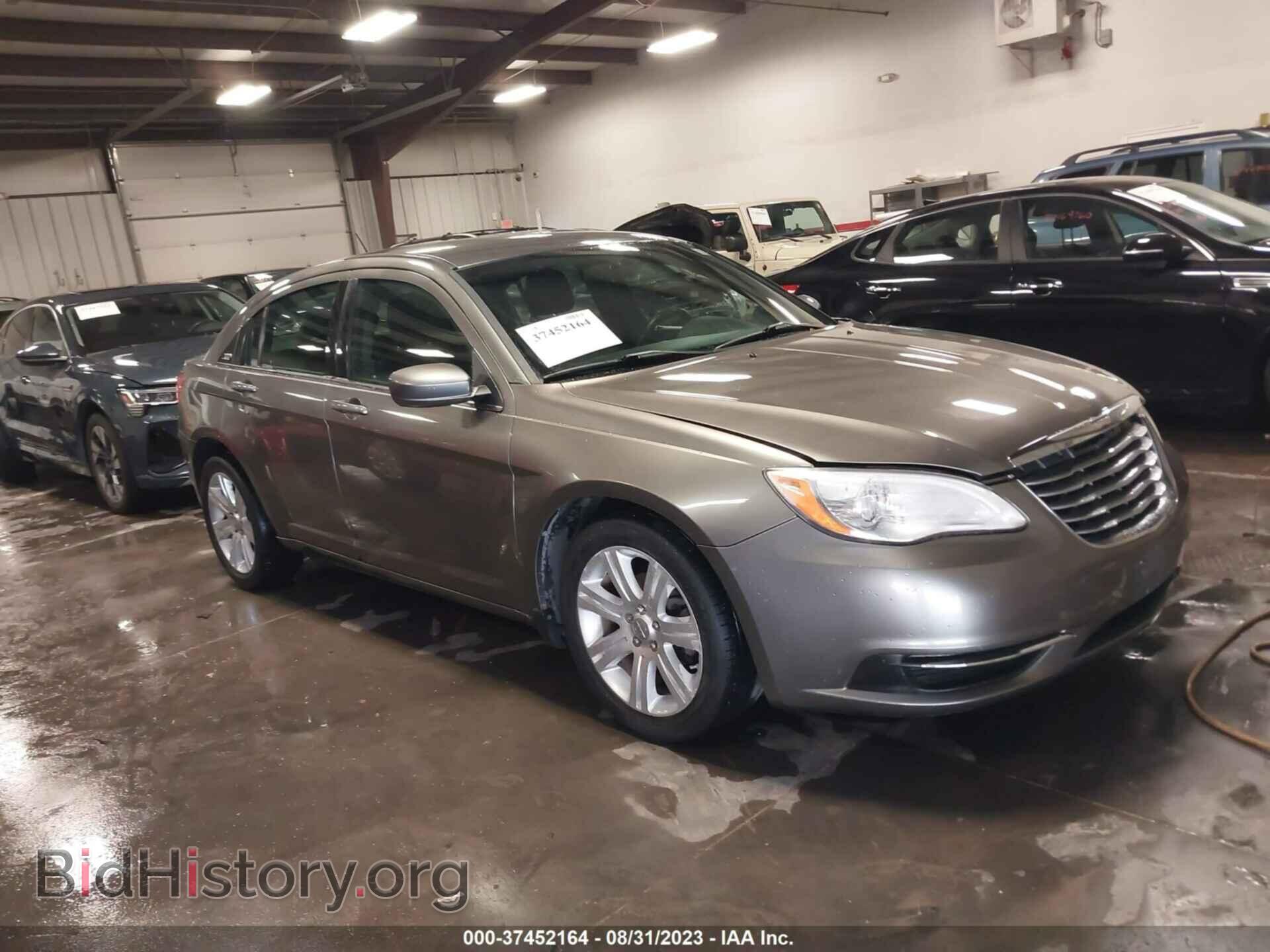 Фотография 1C3CCBAB2DN704617 - CHRYSLER 200 2013