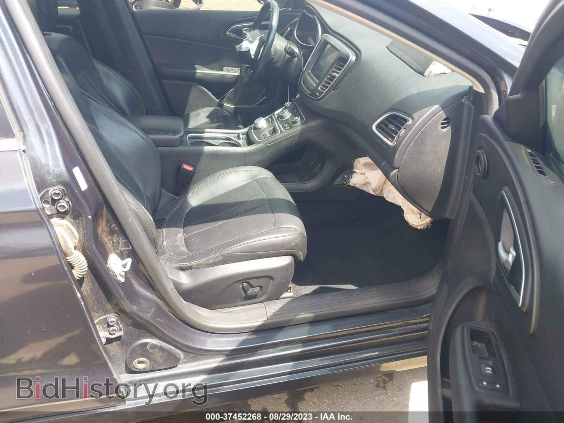 2016 CHRYSLER 200 - VIN: 1C3CCCAB0GN183035 - Photo 5